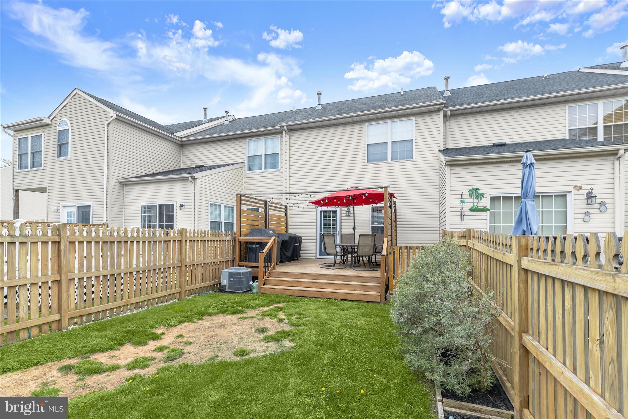 OAKHURST - Residential