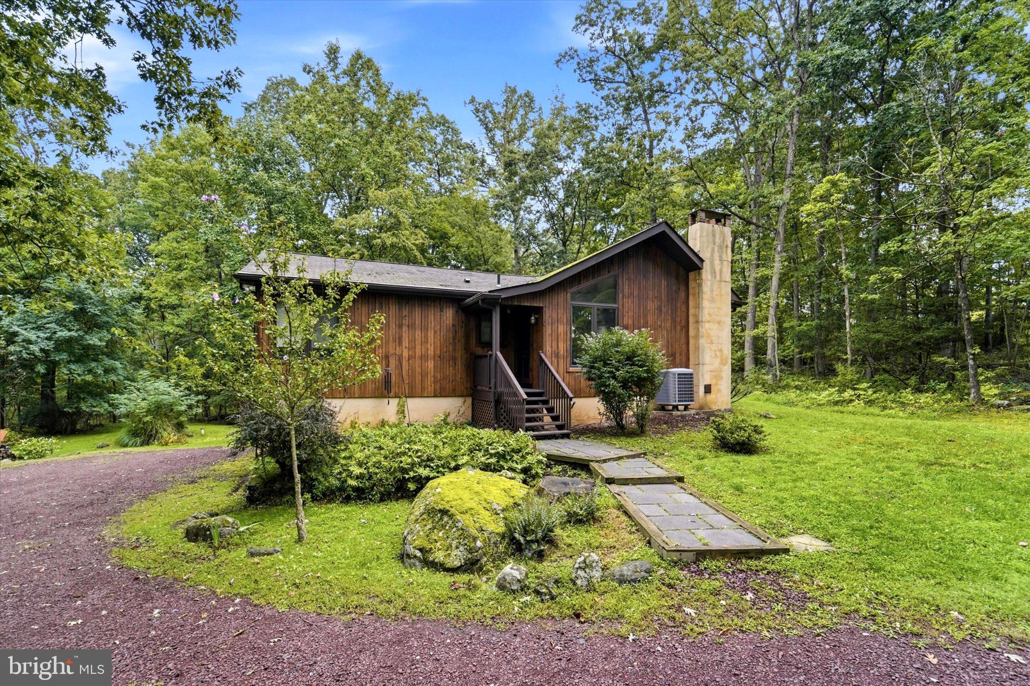 536 SPRING MOUNT ROAD