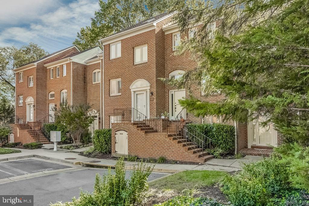 CHELSEA LANDING - Residential Lease