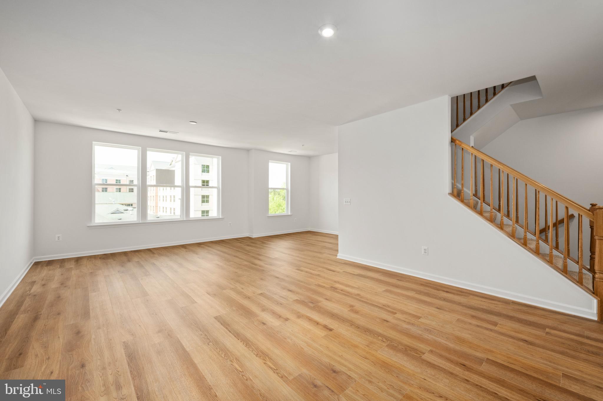 NEABSCO COMMONS - Residential