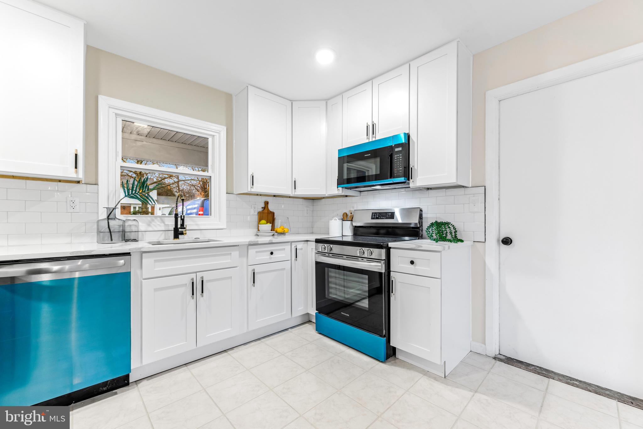 SOMERSET AT BELAIR - Residential