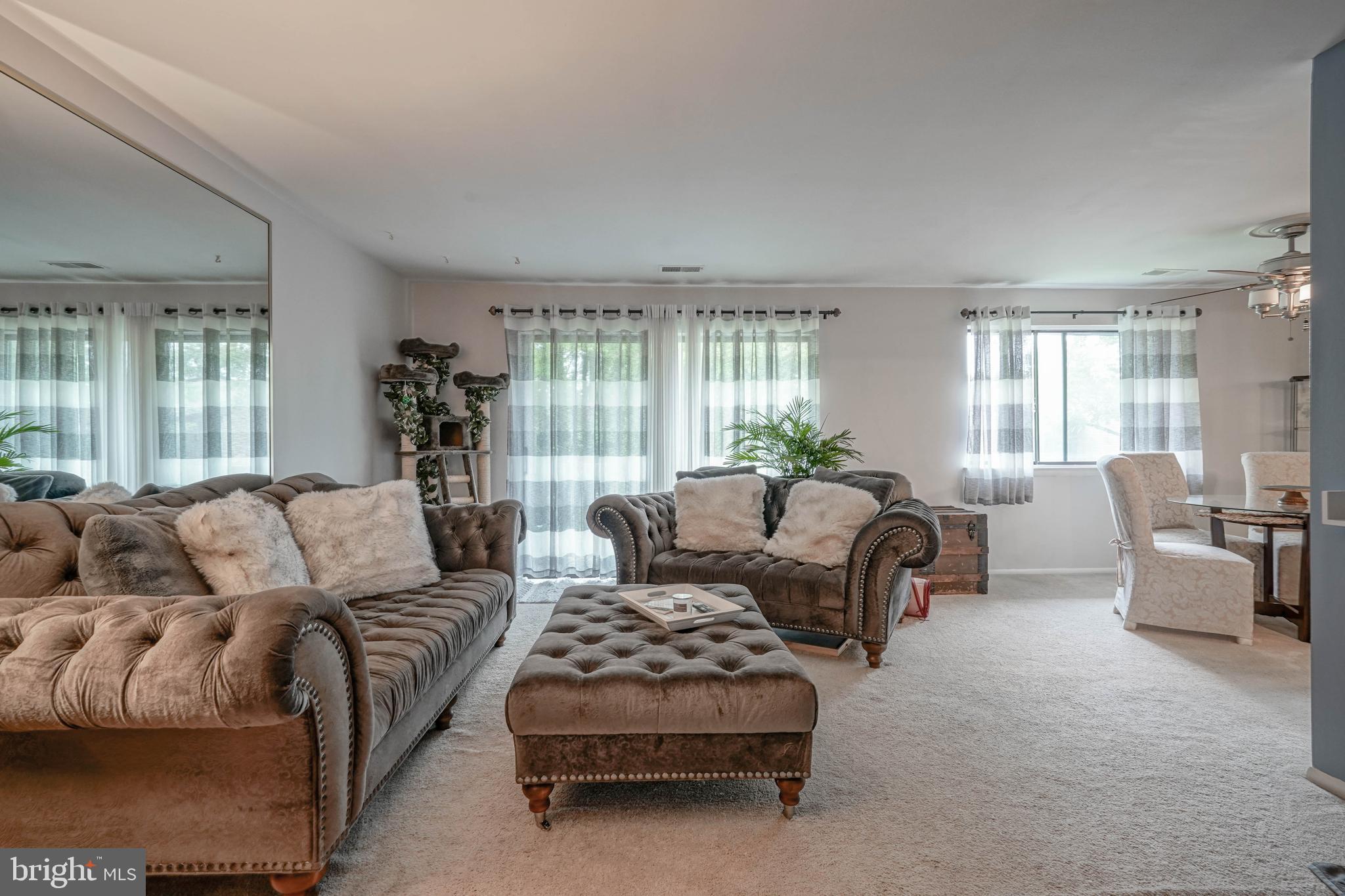 115 E KINGS HIGHWAY 386
