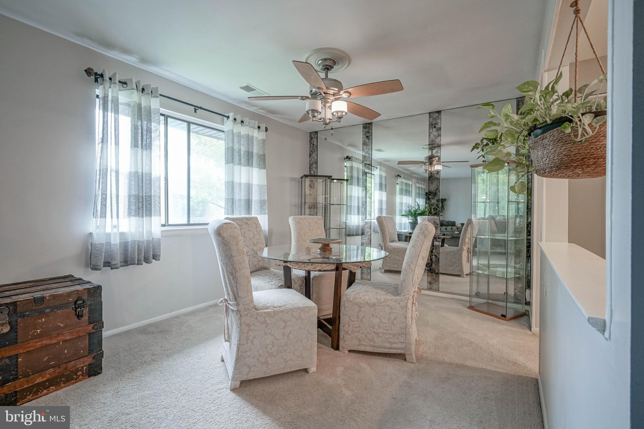 115 E KINGS HIGHWAY 386