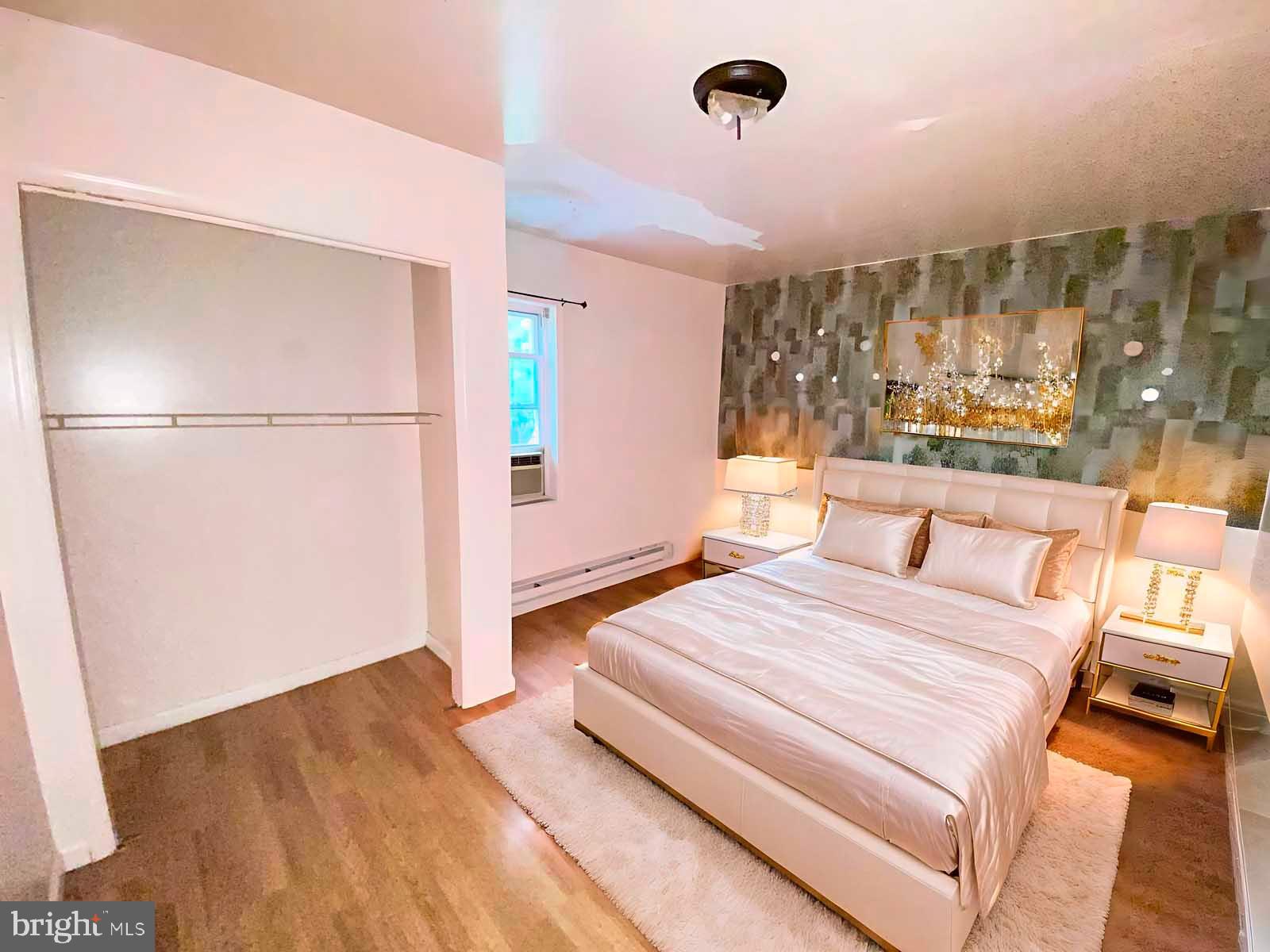 KENSINGTON - Residential