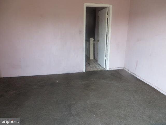 KENSINGTON - Residential