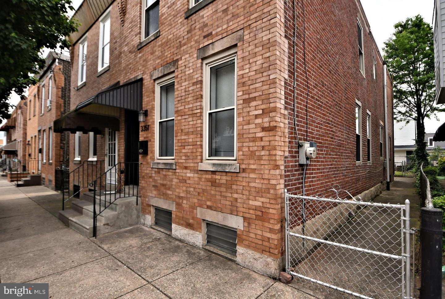 PORT RICHMOND - Residential