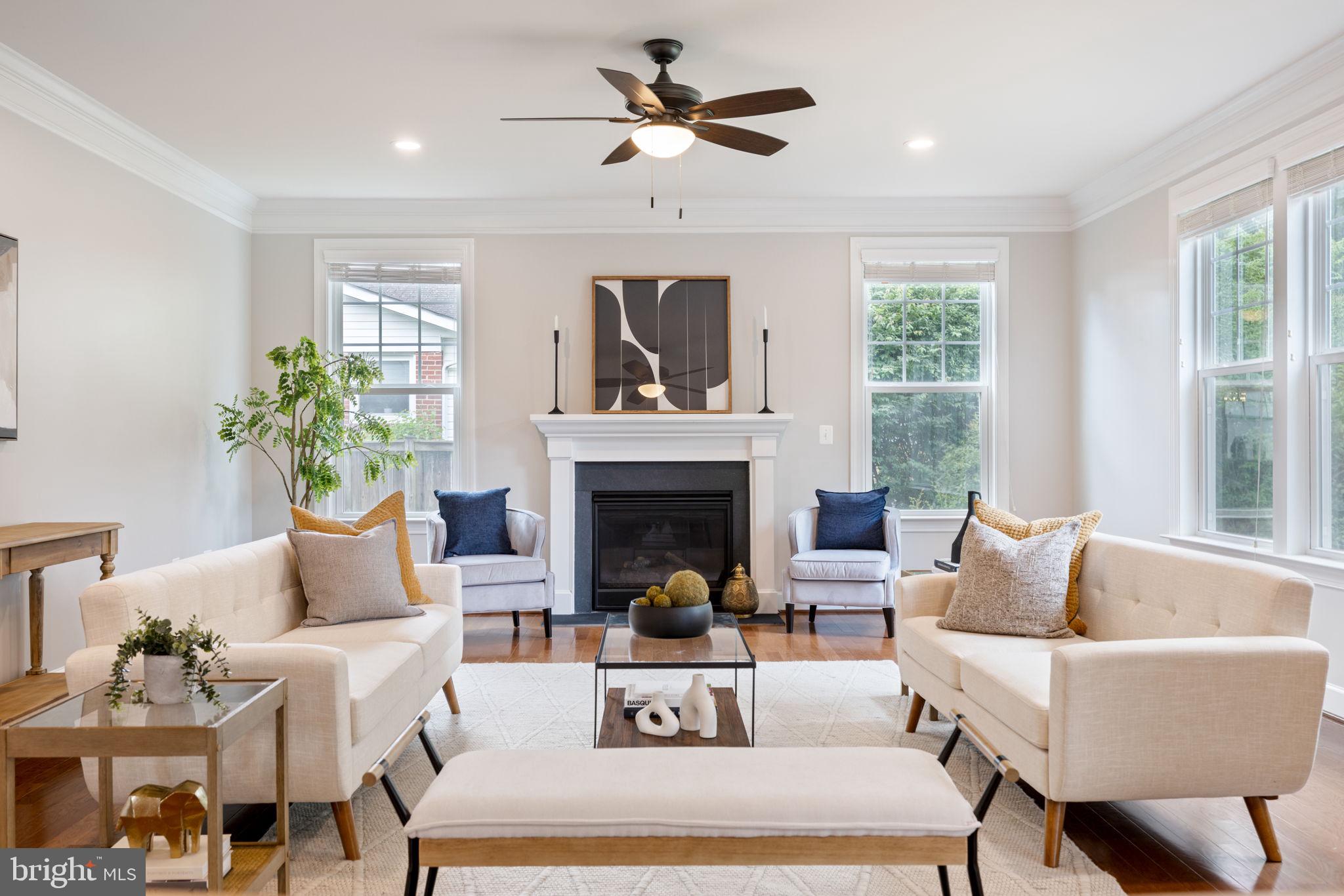 VIENNA WOODS - Residential