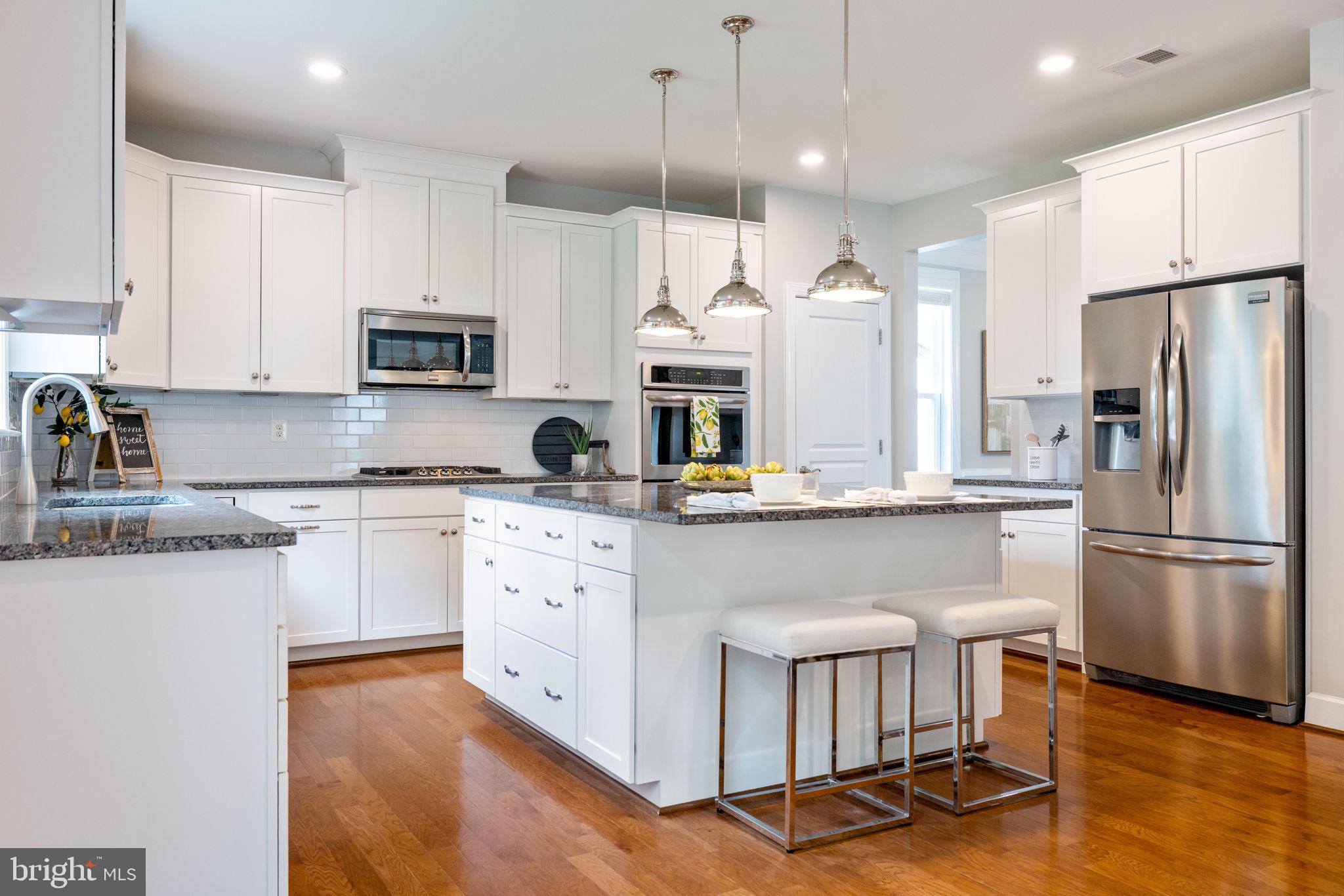 VIENNA WOODS - Residential