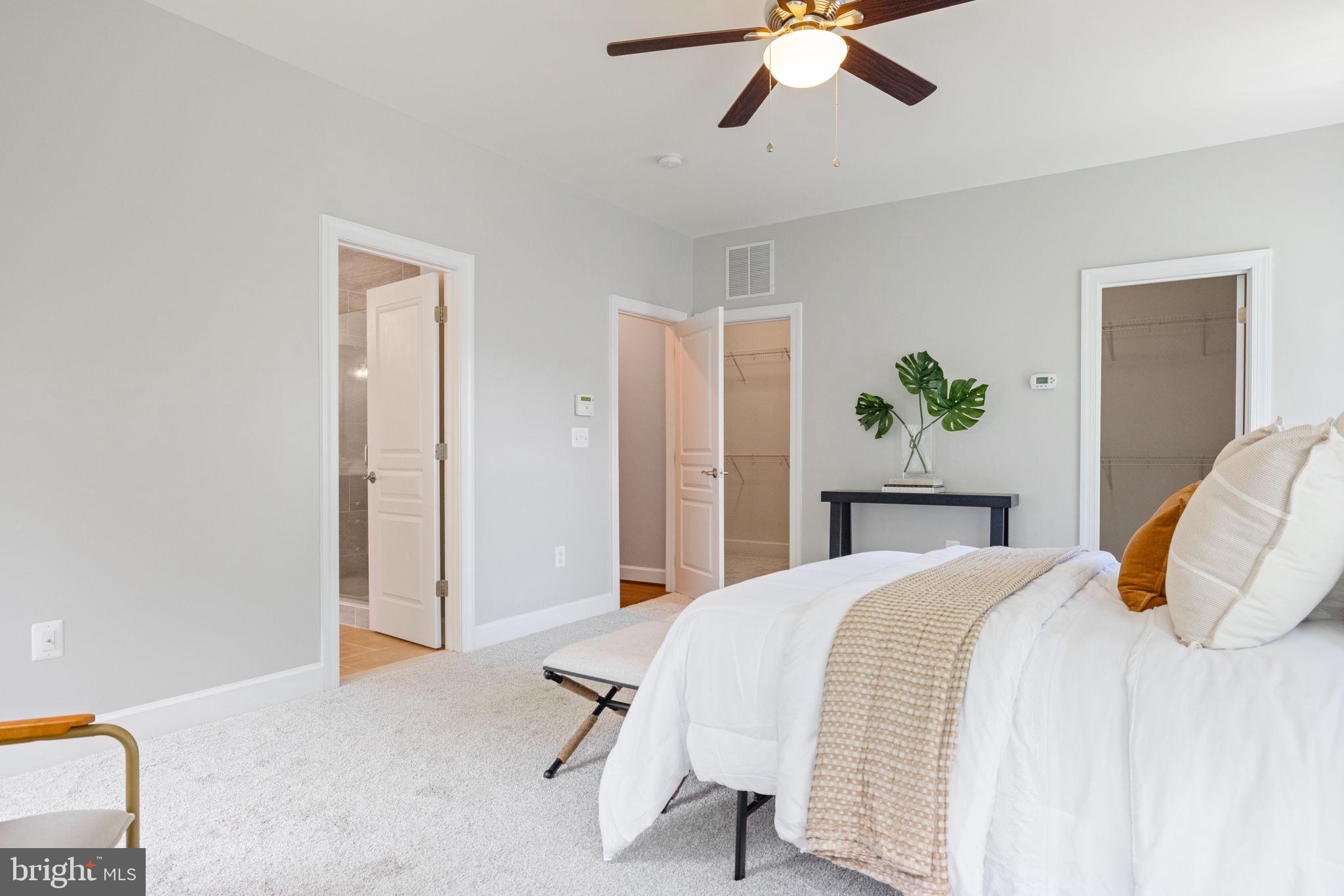 VIENNA WOODS - Residential