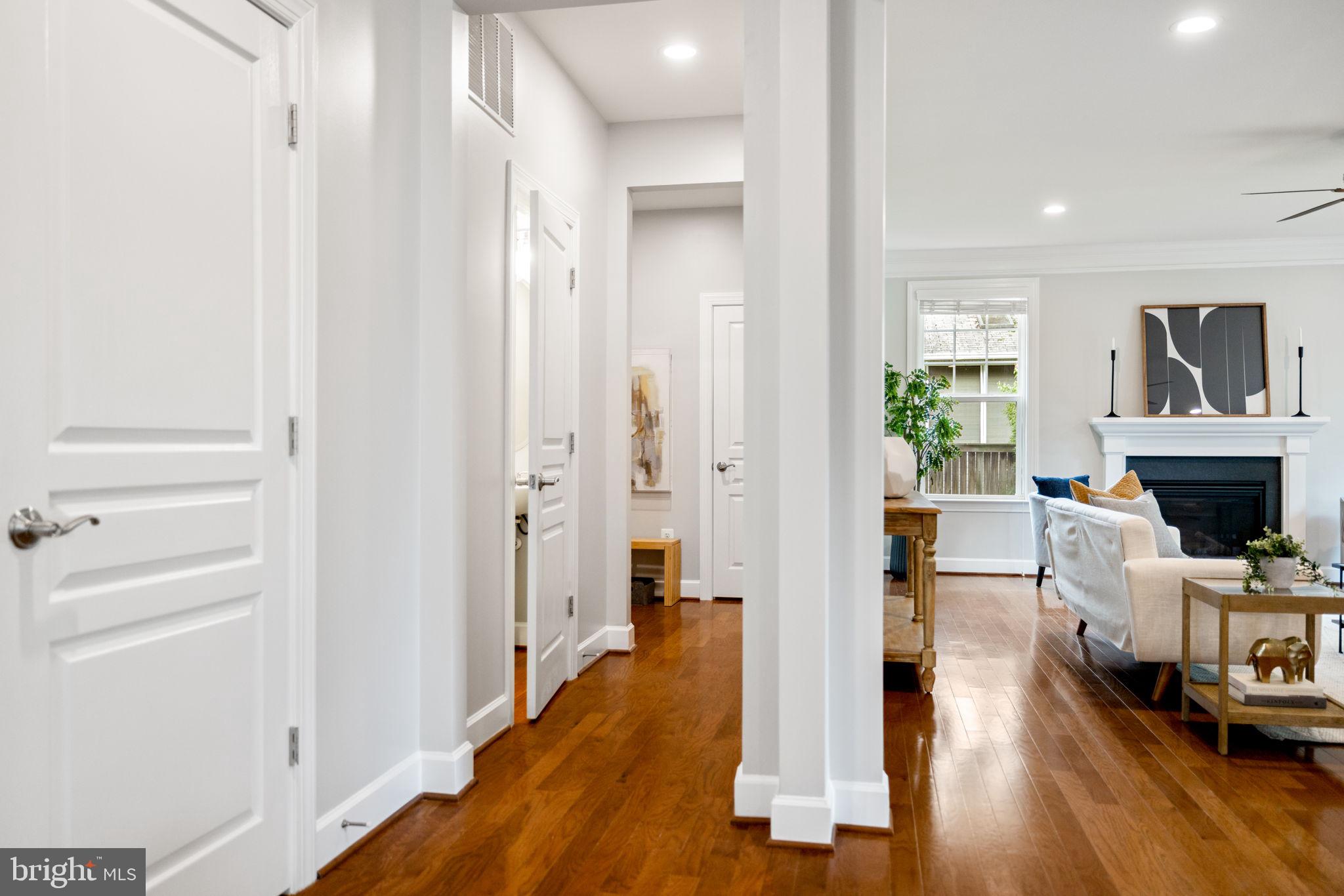 VIENNA WOODS - Residential