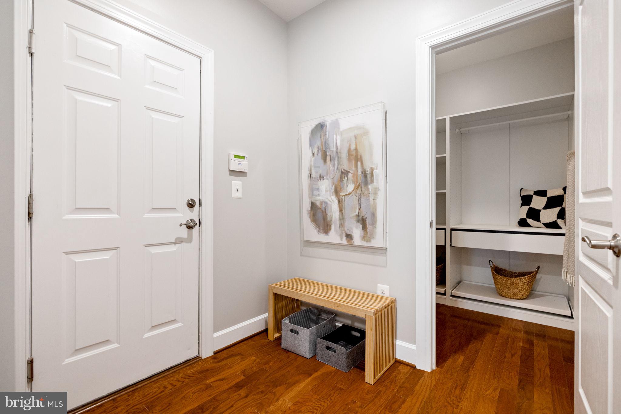 VIENNA WOODS - Residential