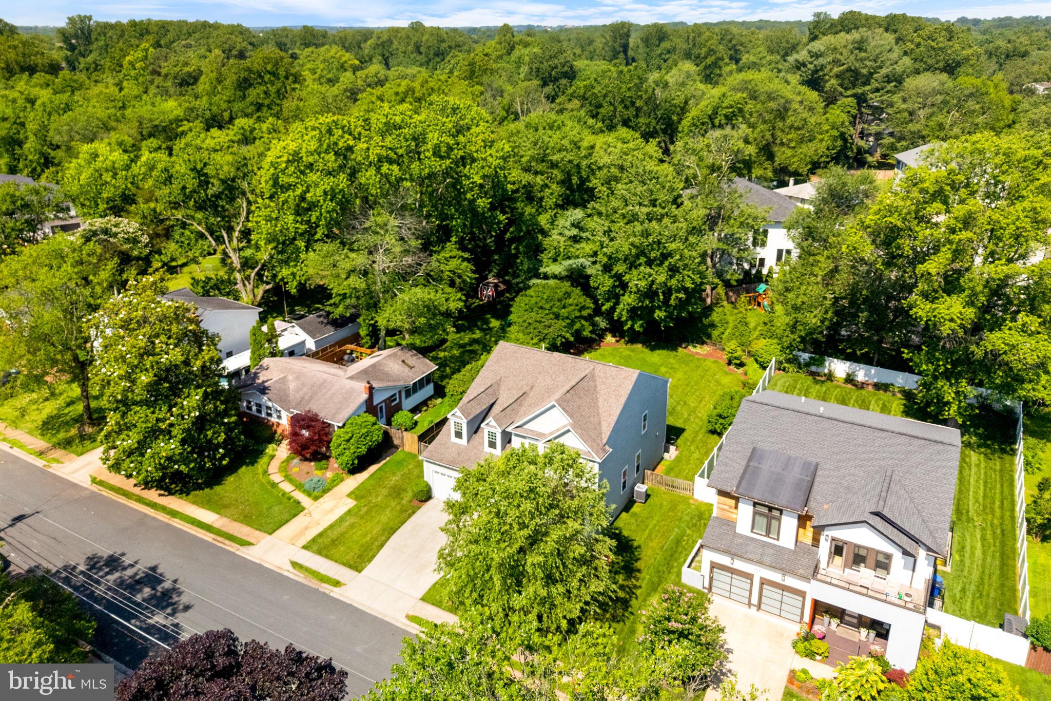 VIENNA WOODS - Residential