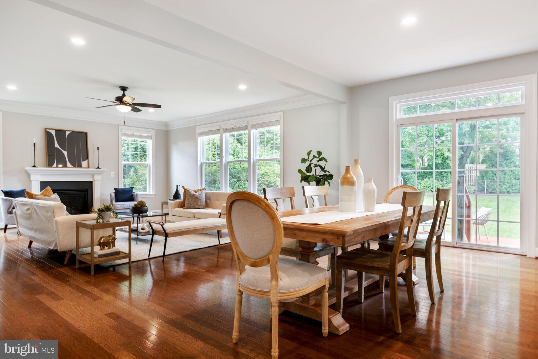 VIENNA WOODS - Residential