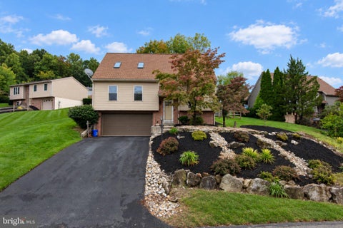 Homes For Sale - 222 Wexham Drive<br/> READING, PA 19607