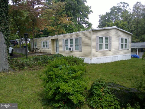 Mobile Home For Sale - 2 Brandy Way<br/> QUAKERTOWN, PA 18951