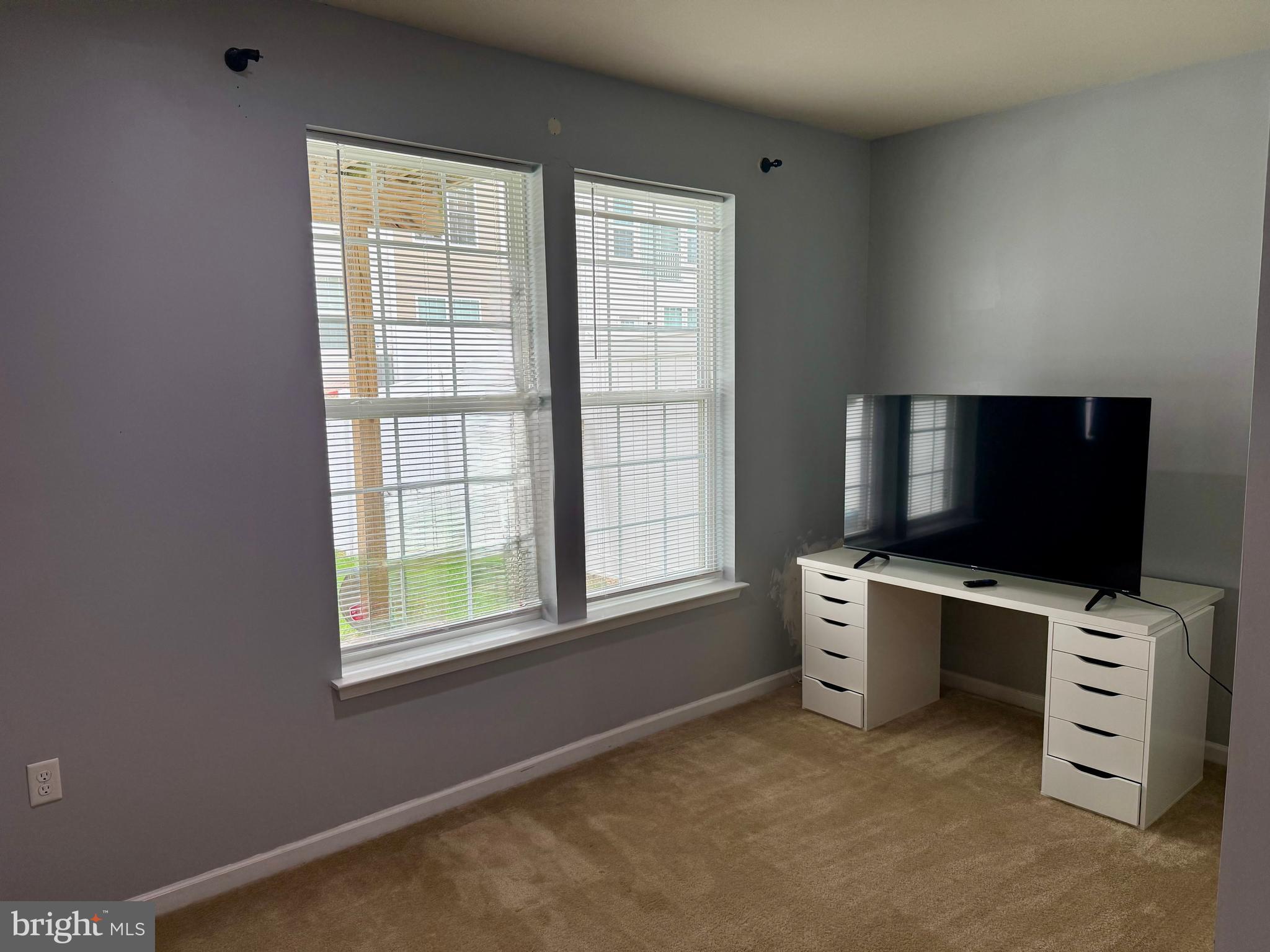 THE TOWNES AT TASKER - Residential