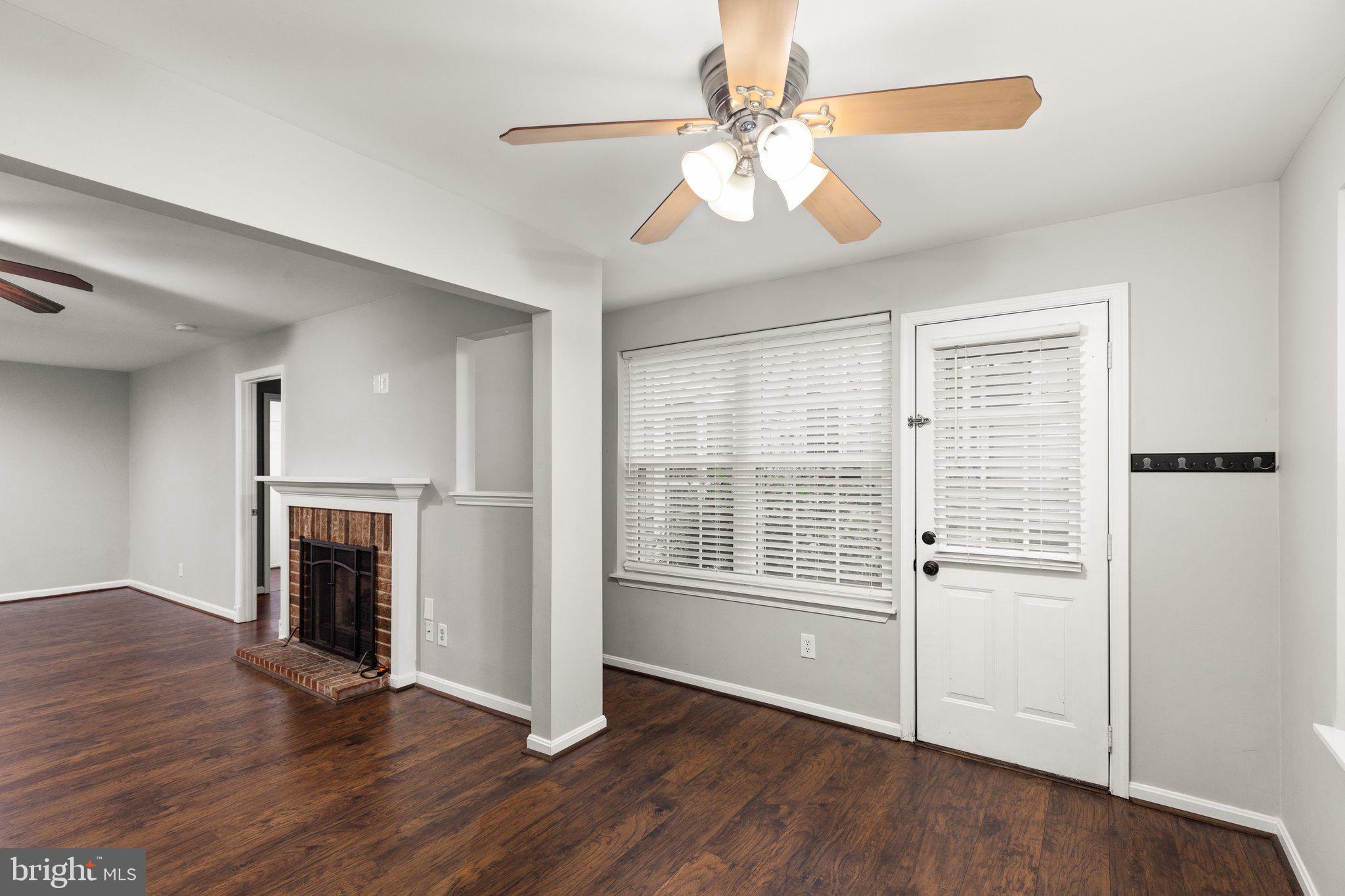 ENGLISH COUNTRY MANOR - Residential