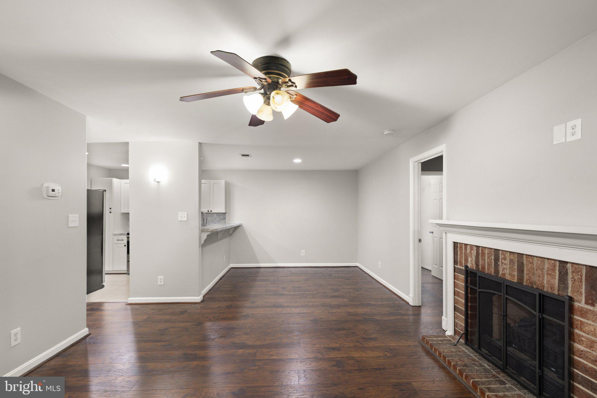 ENGLISH COUNTRY MANOR - Residential