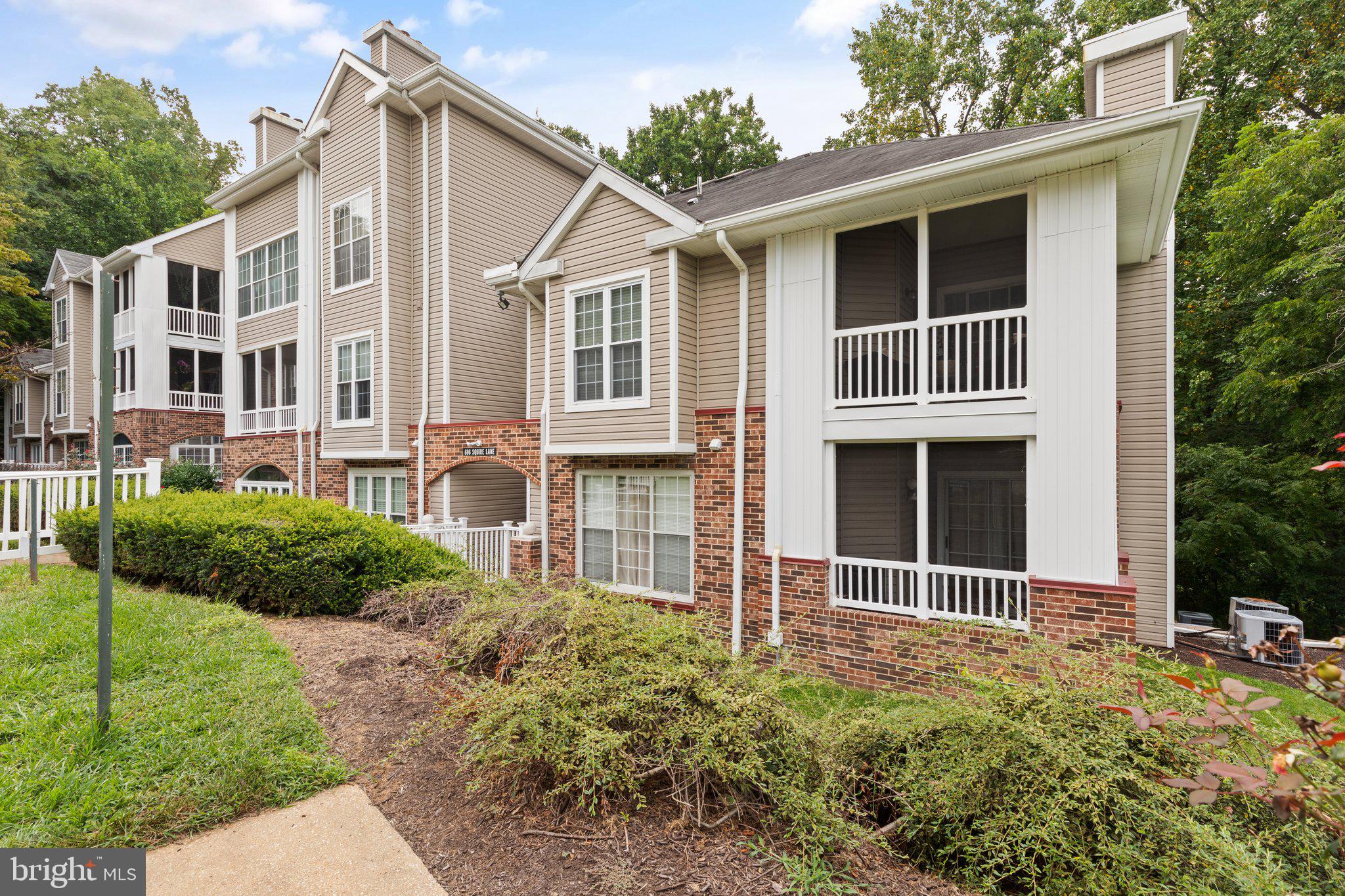 ENGLISH COUNTRY MANOR - Residential