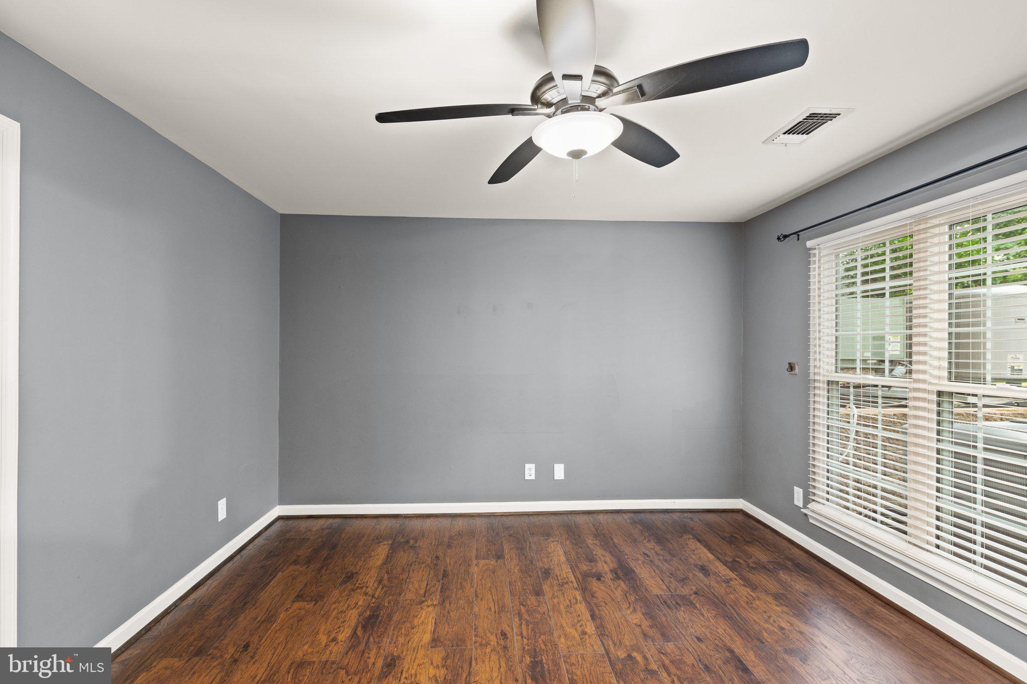 ENGLISH COUNTRY MANOR - Residential