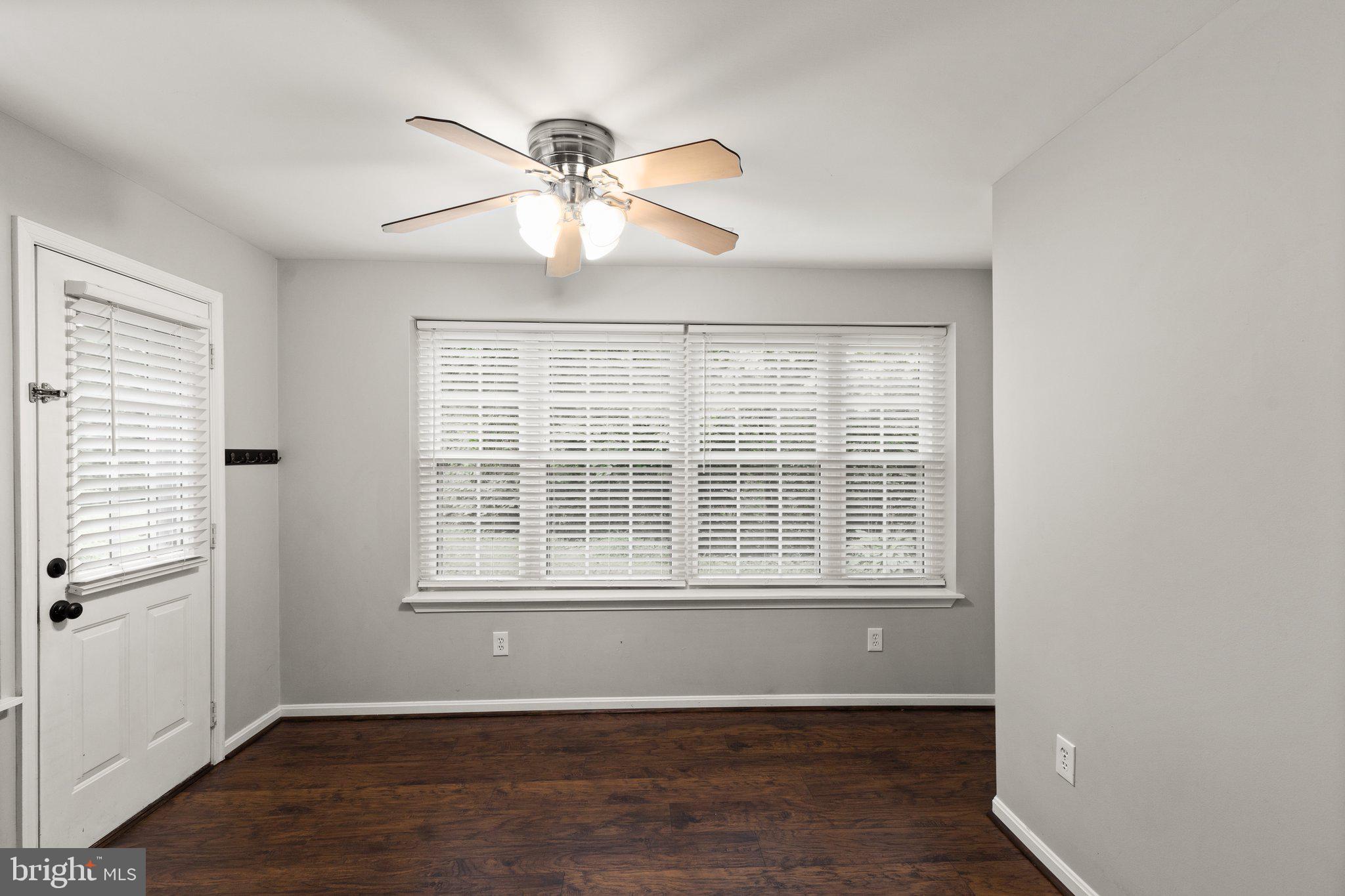 ENGLISH COUNTRY MANOR - Residential