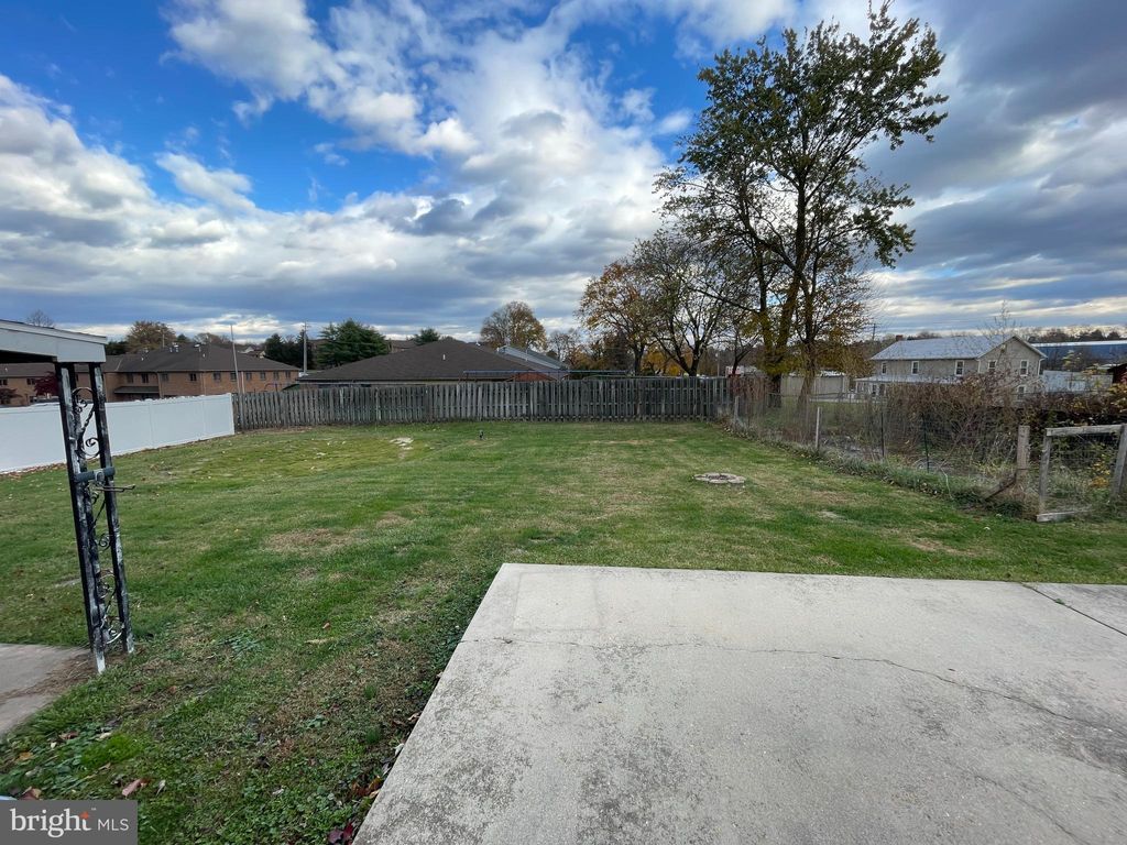 Photo of 2875 Cambridge Road, YORK, PA 17402 (MLS # PAYK2094194)