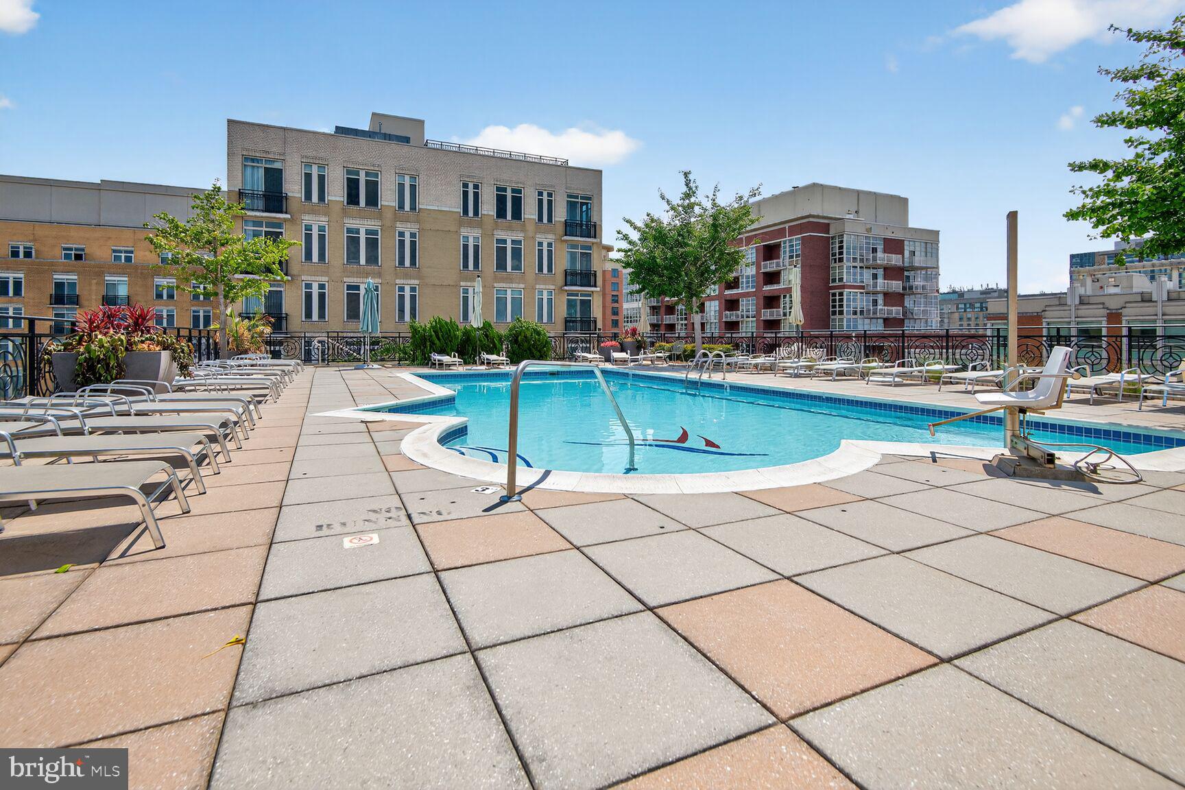 ONE NATIONAL HARBOR CONDOMINIUM - Residential