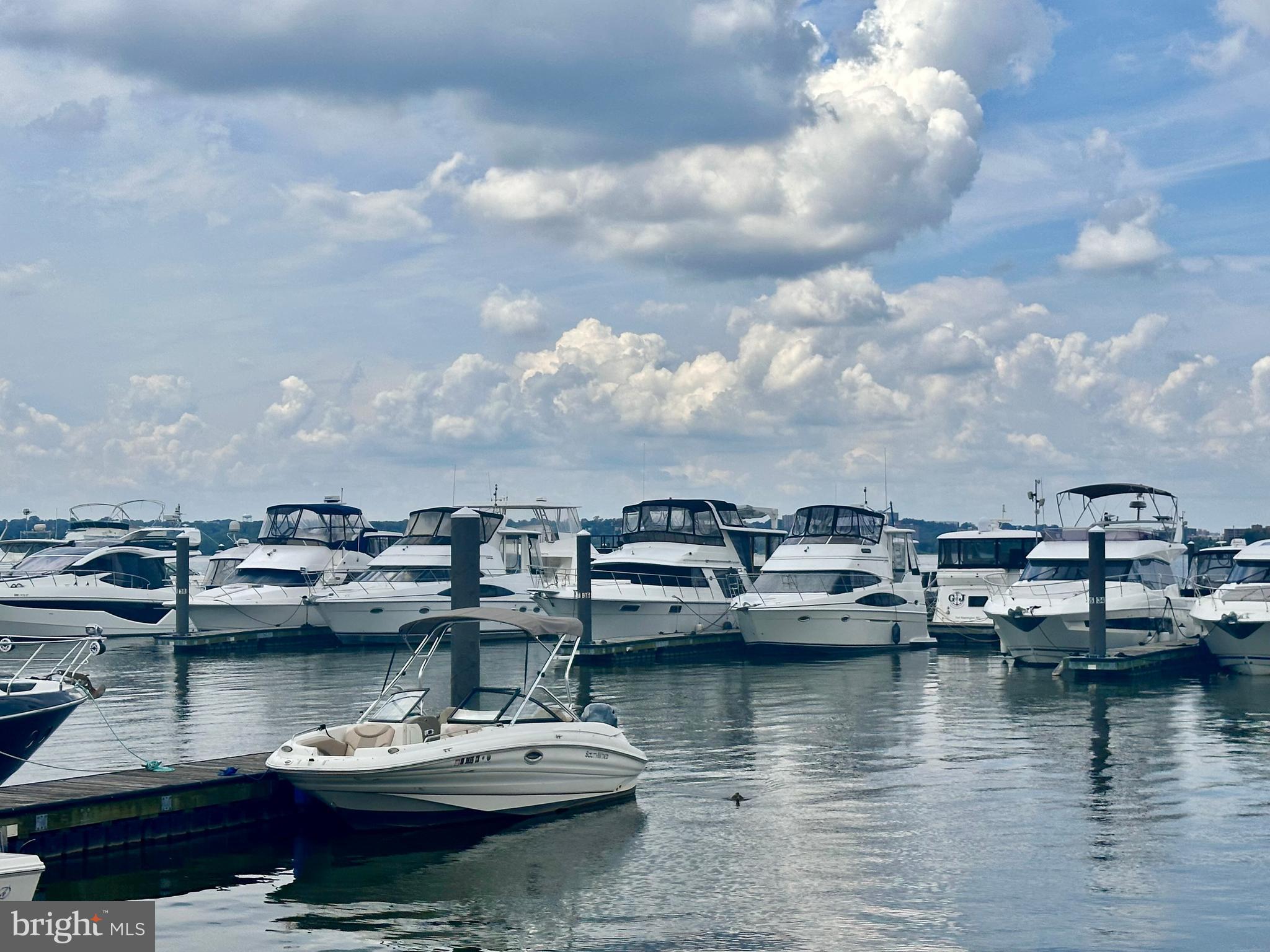 ONE NATIONAL HARBOR CONDOMINIUM - Residential