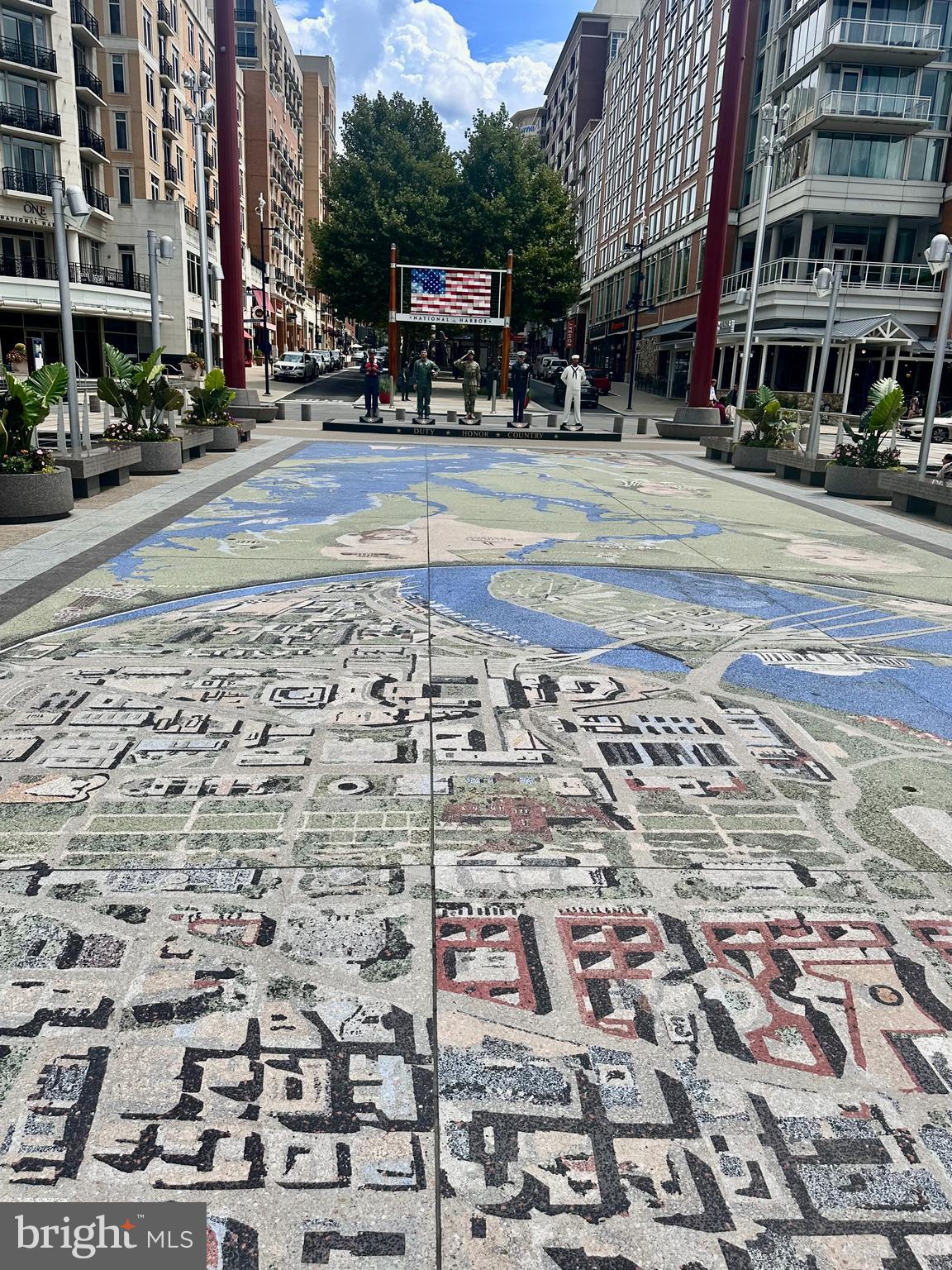 ONE NATIONAL HARBOR CONDOMINIUM - Residential