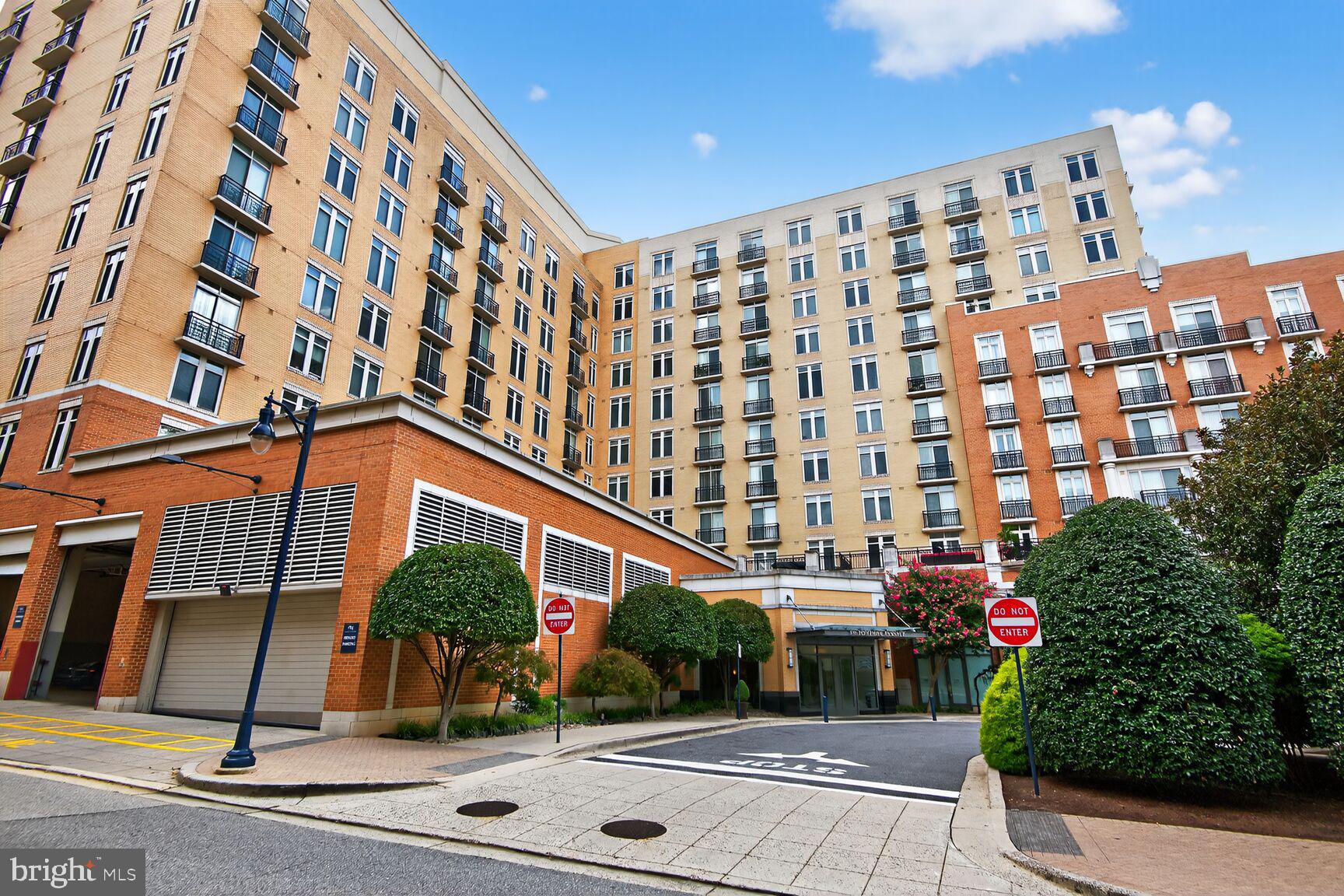 ONE NATIONAL HARBOR CONDOMINIUM - Residential