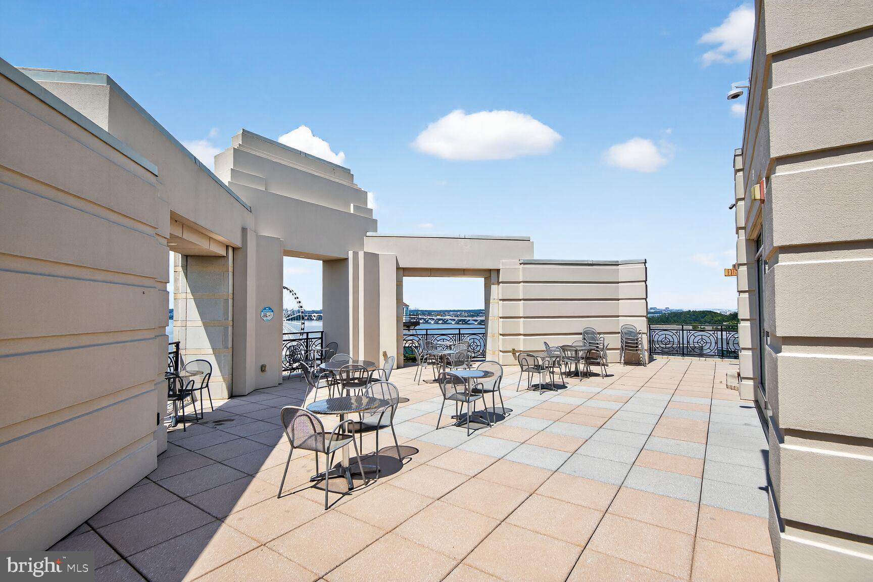 ONE NATIONAL HARBOR CONDOMINIUM - Residential