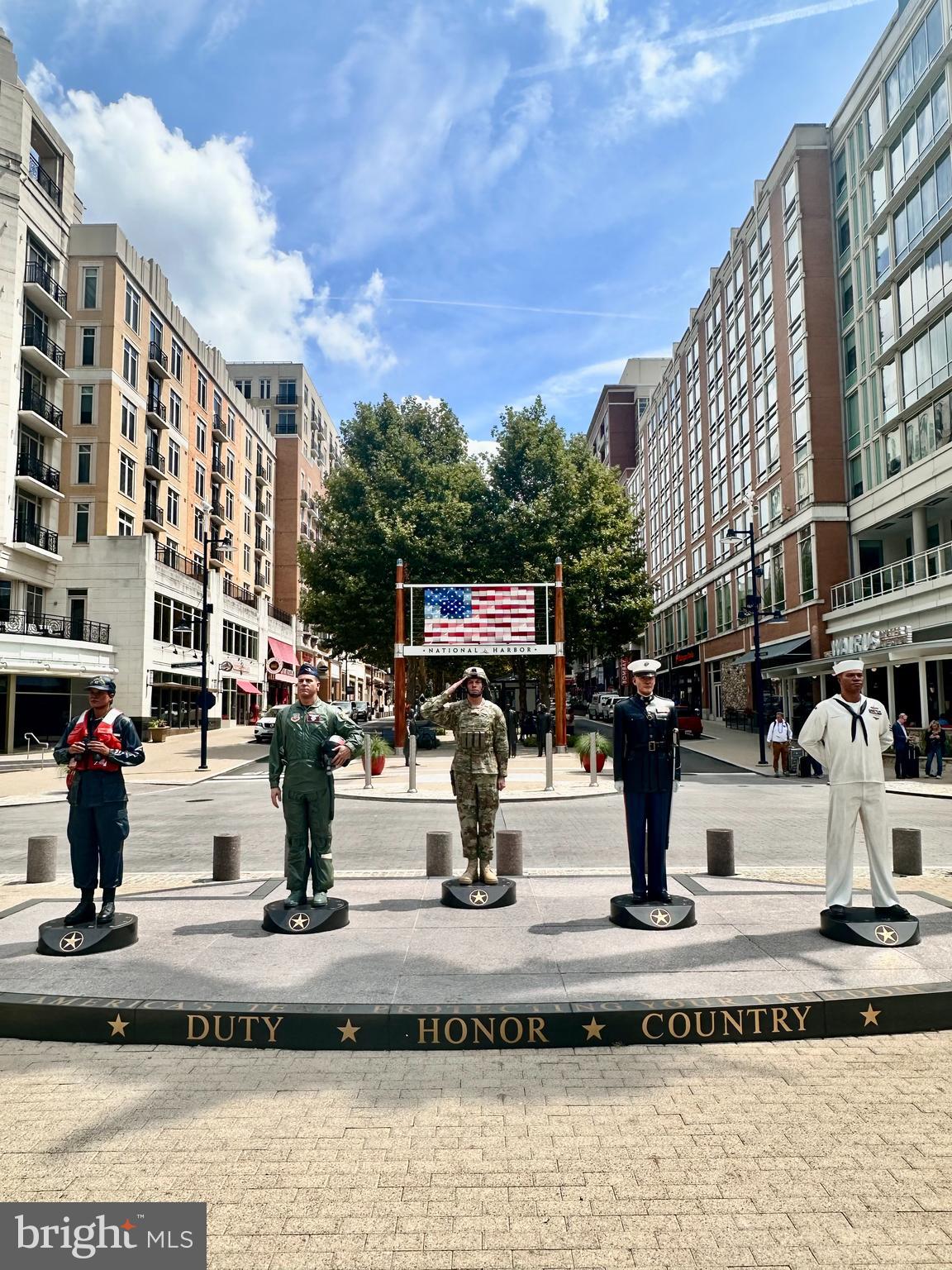 ONE NATIONAL HARBOR CONDOMINIUM - Residential