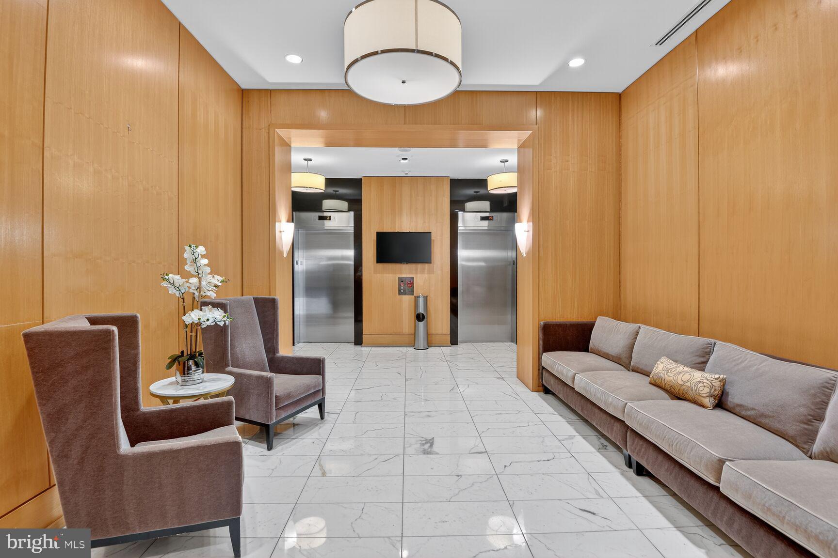 155 POTOMAC PSGE 806