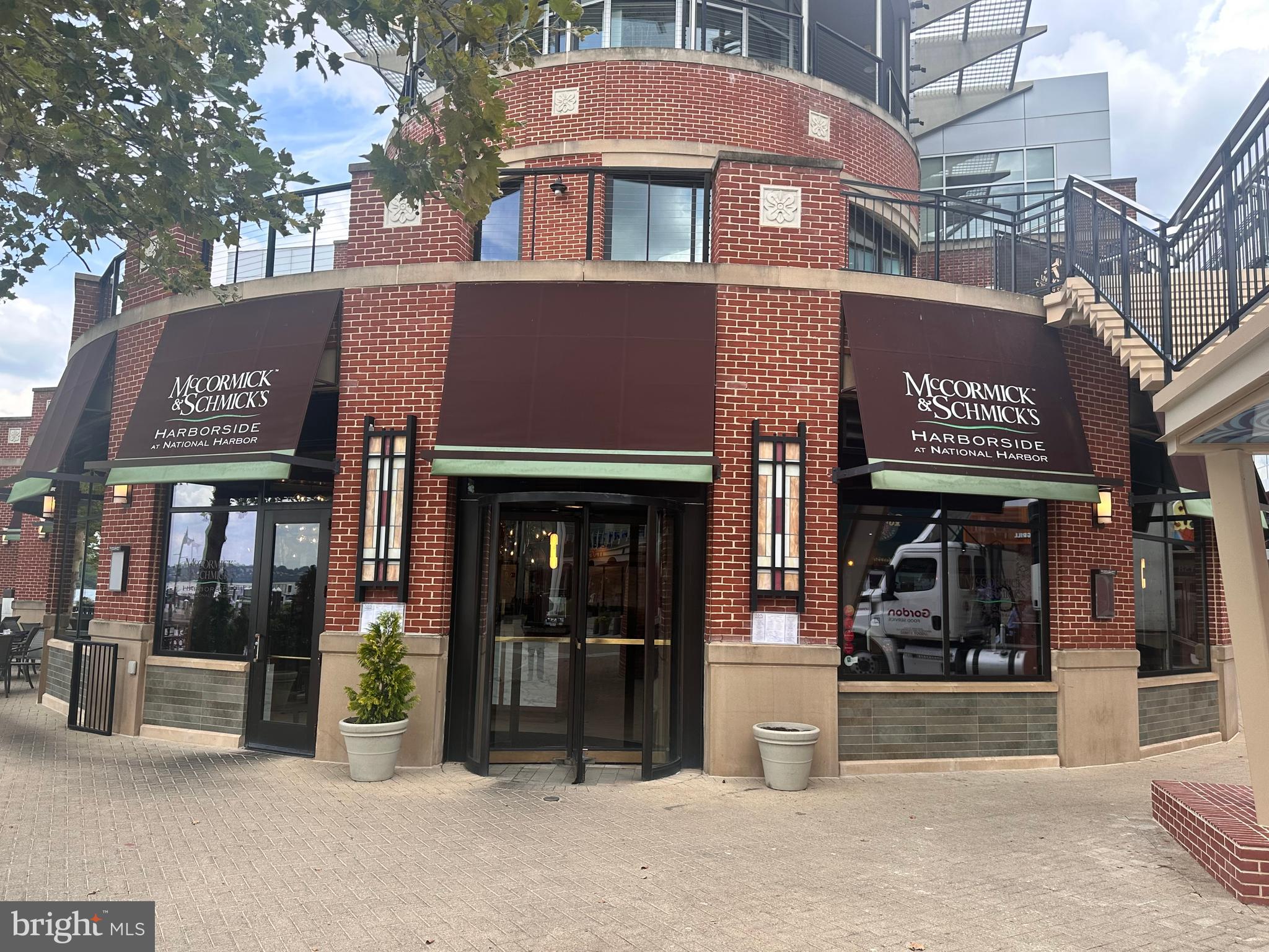 ONE NATIONAL HARBOR CONDOMINIUM - Residential