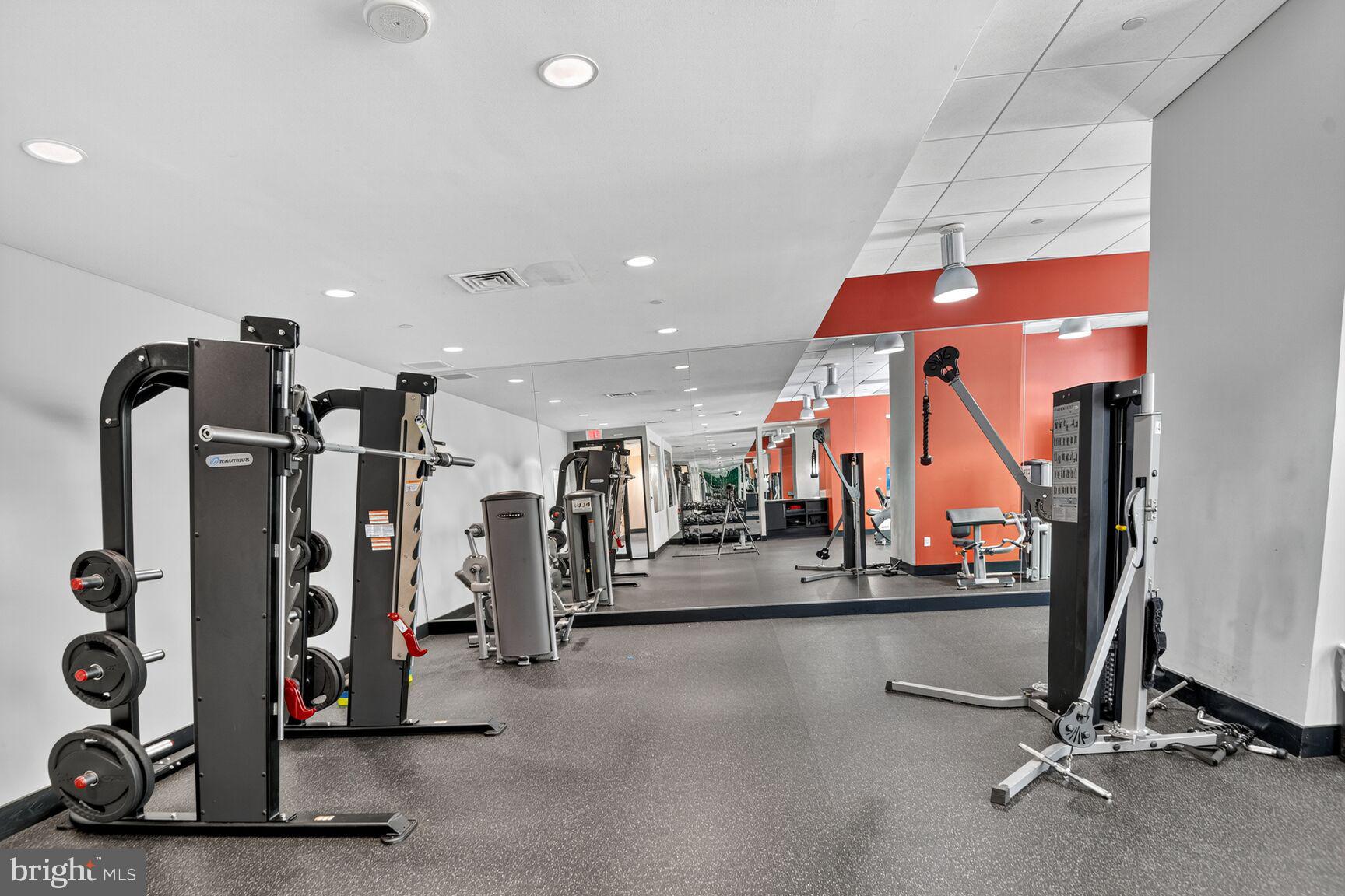 ONE NATIONAL HARBOR CONDOMINIUM - Residential