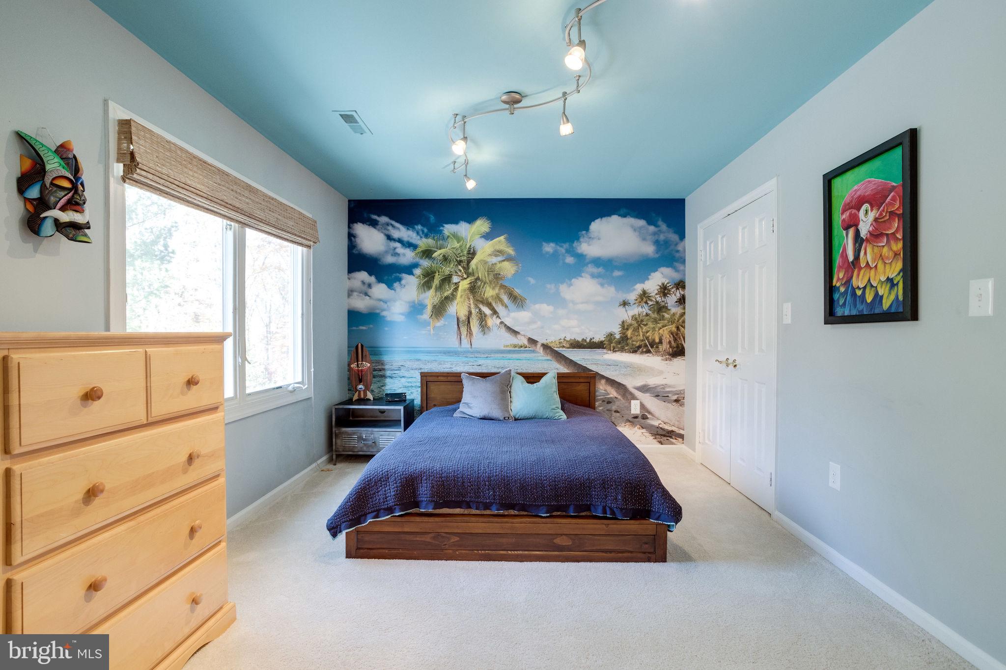 LANGLEY OAKS - Residential