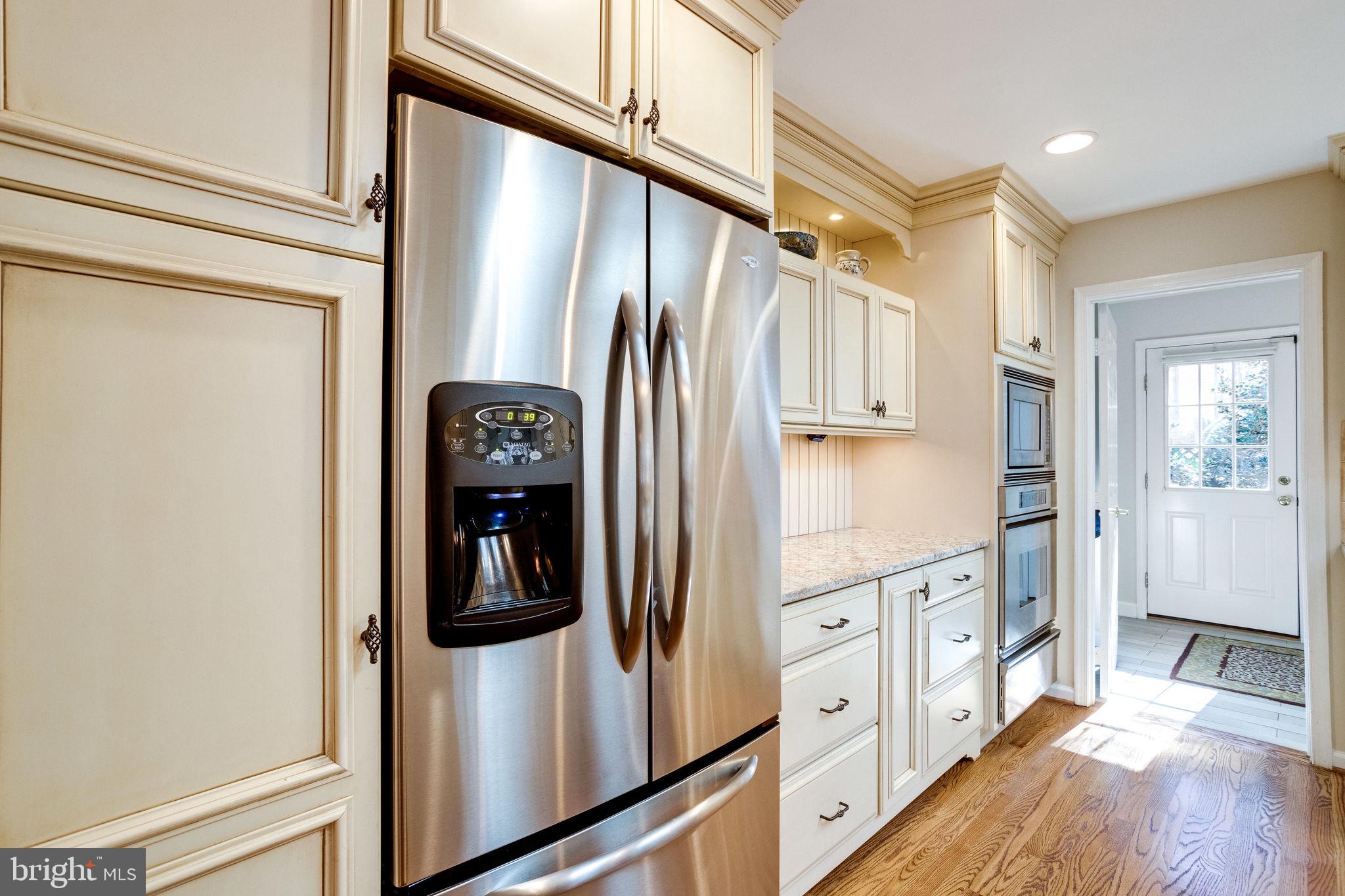 LANGLEY OAKS - Residential