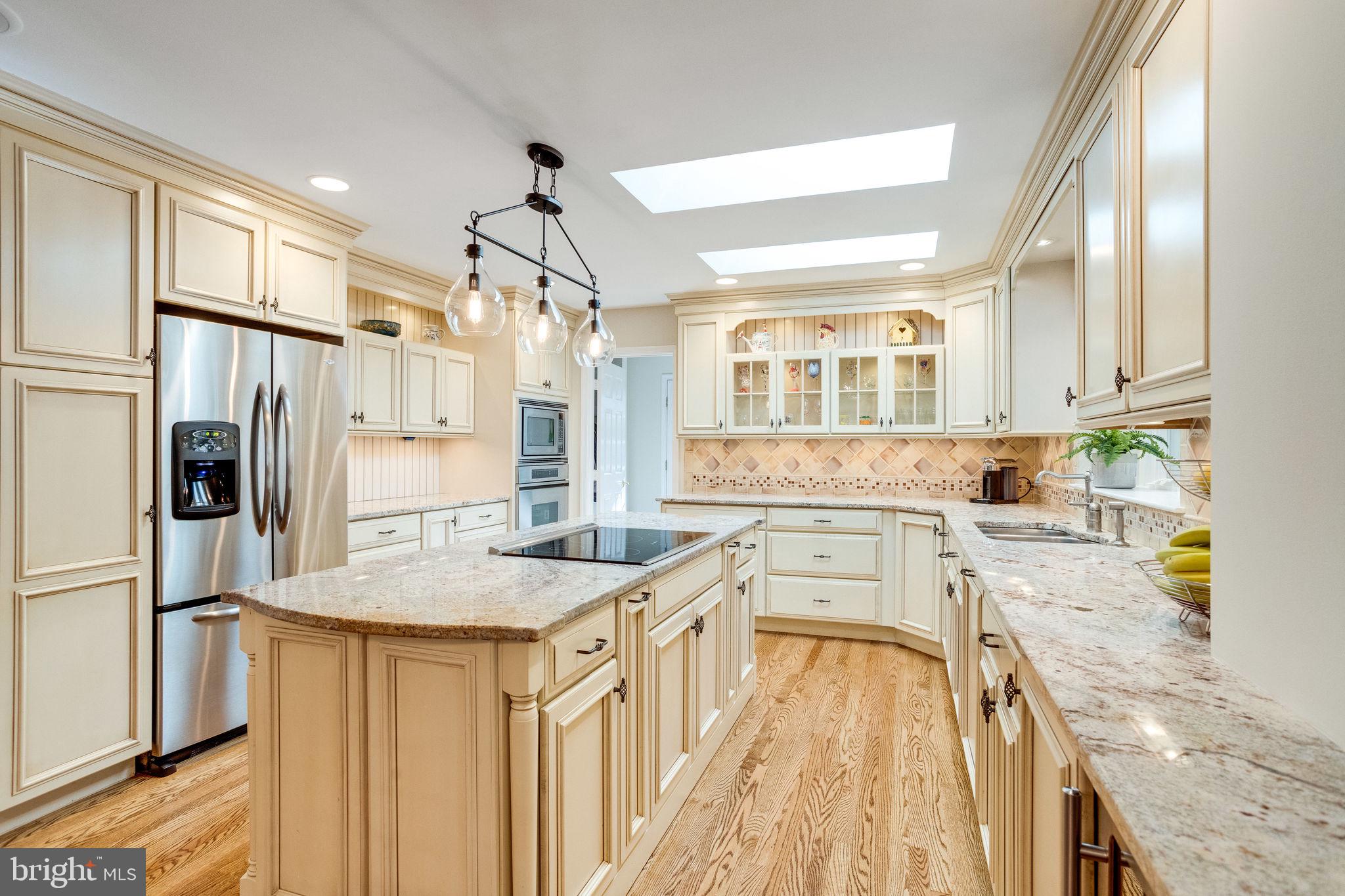 LANGLEY OAKS - Residential