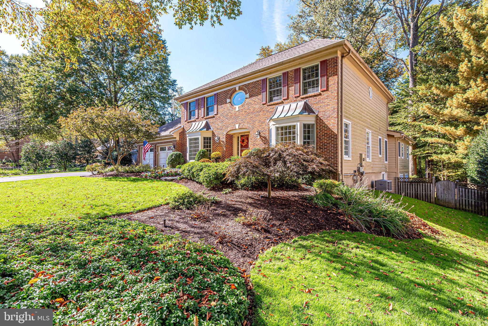 LANGLEY OAKS - Residential