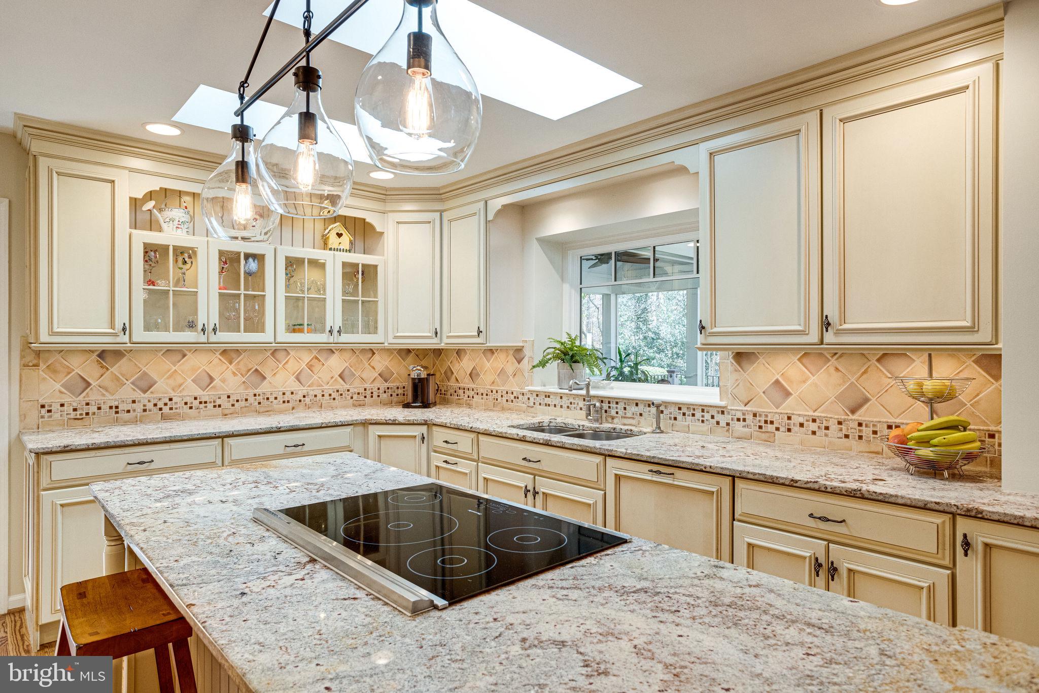 LANGLEY OAKS - Residential