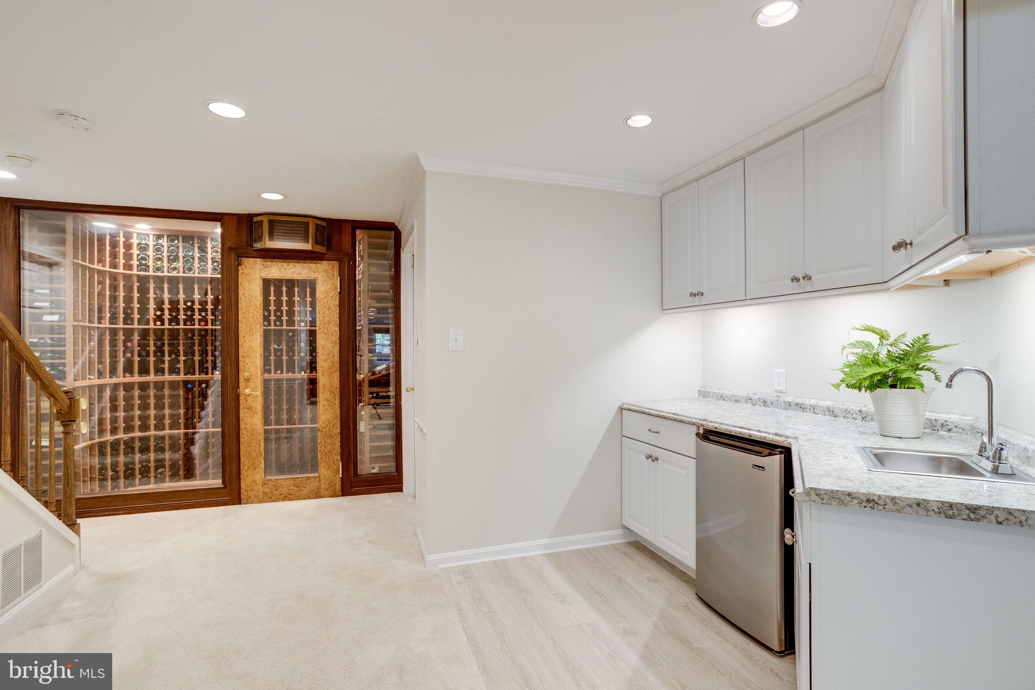 LANGLEY OAKS - Residential