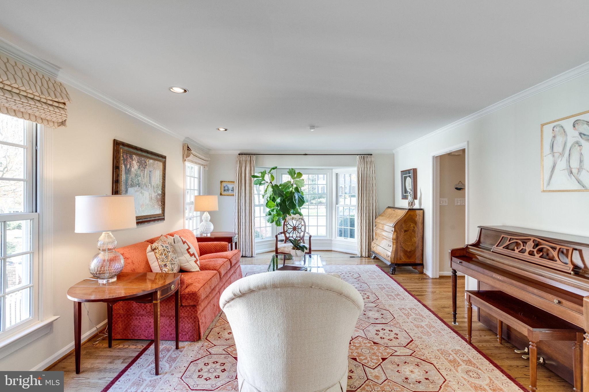 LANGLEY OAKS - Residential