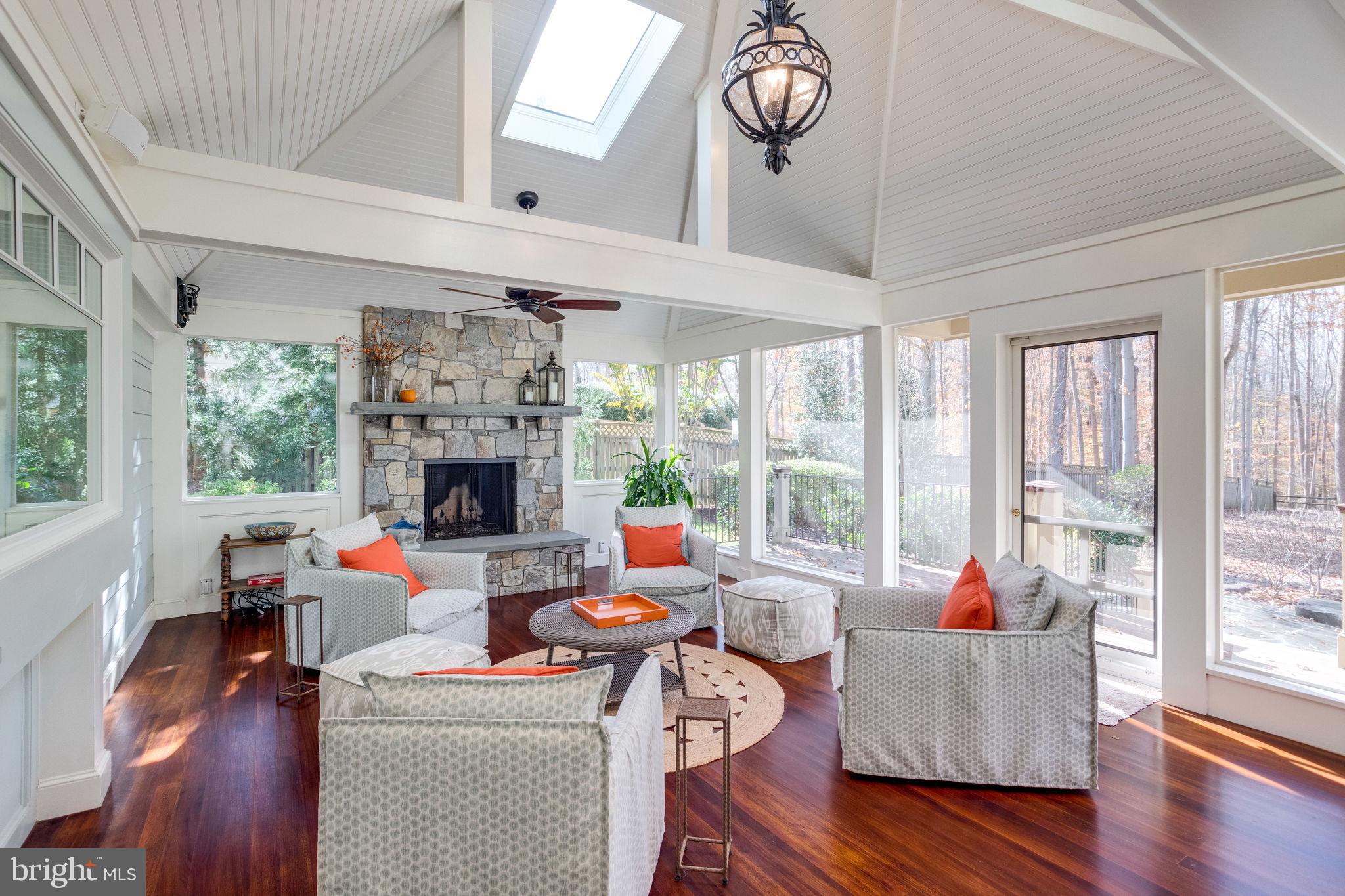 LANGLEY OAKS - Residential