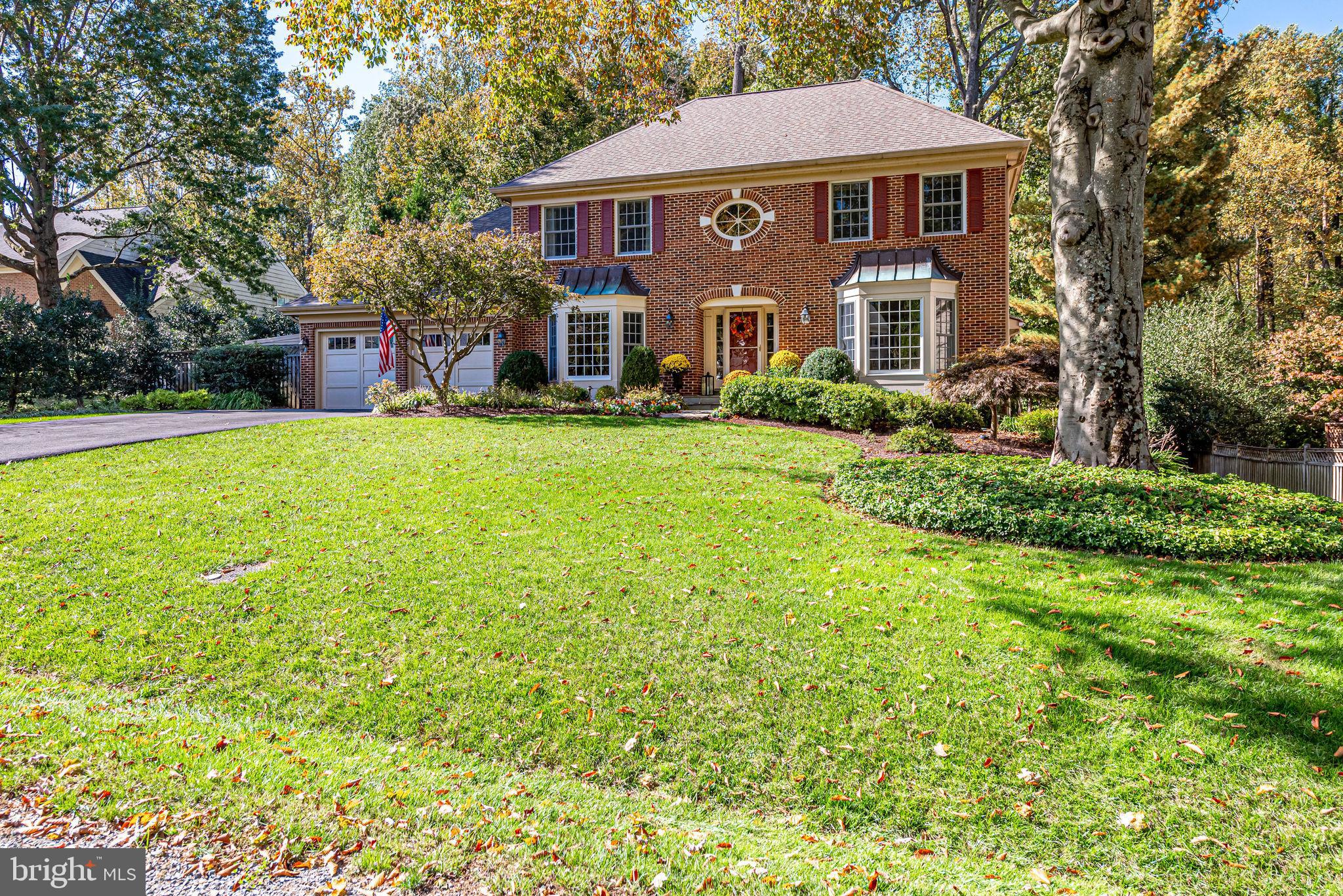 LANGLEY OAKS - Residential