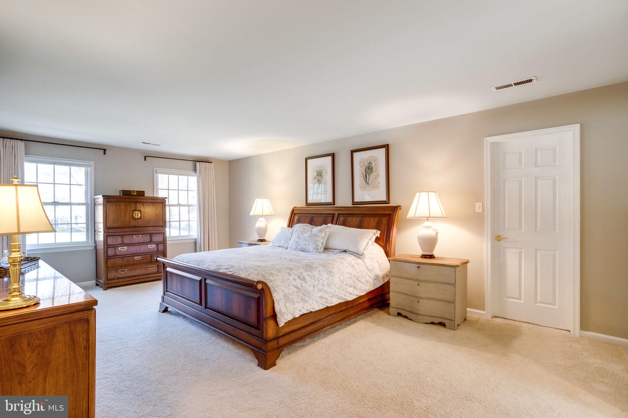 LANGLEY OAKS - Residential