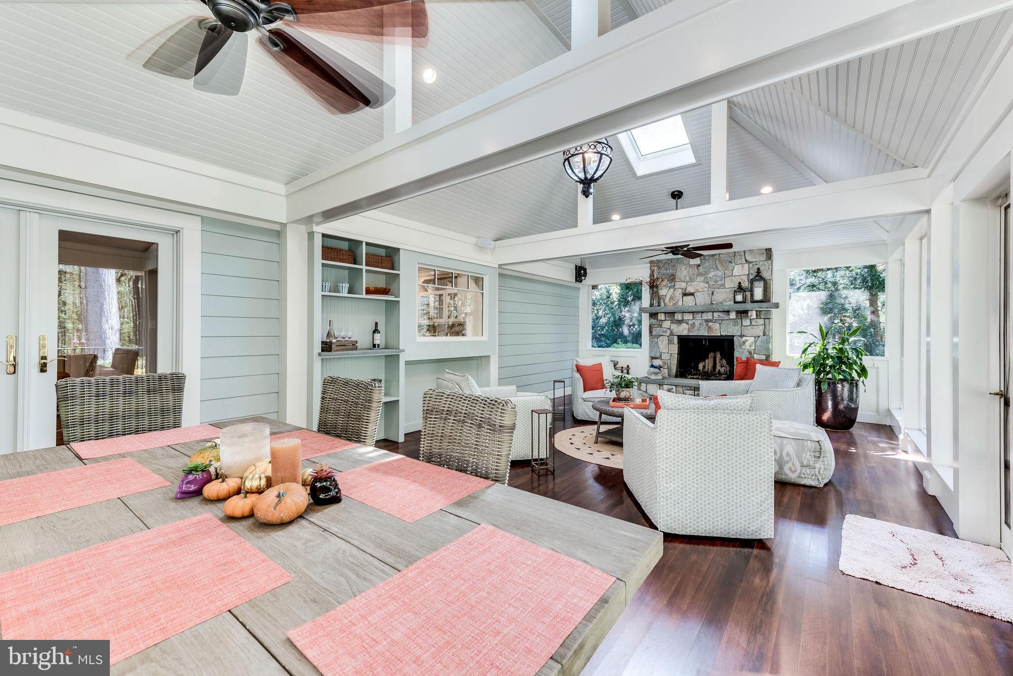 LANGLEY OAKS - Residential