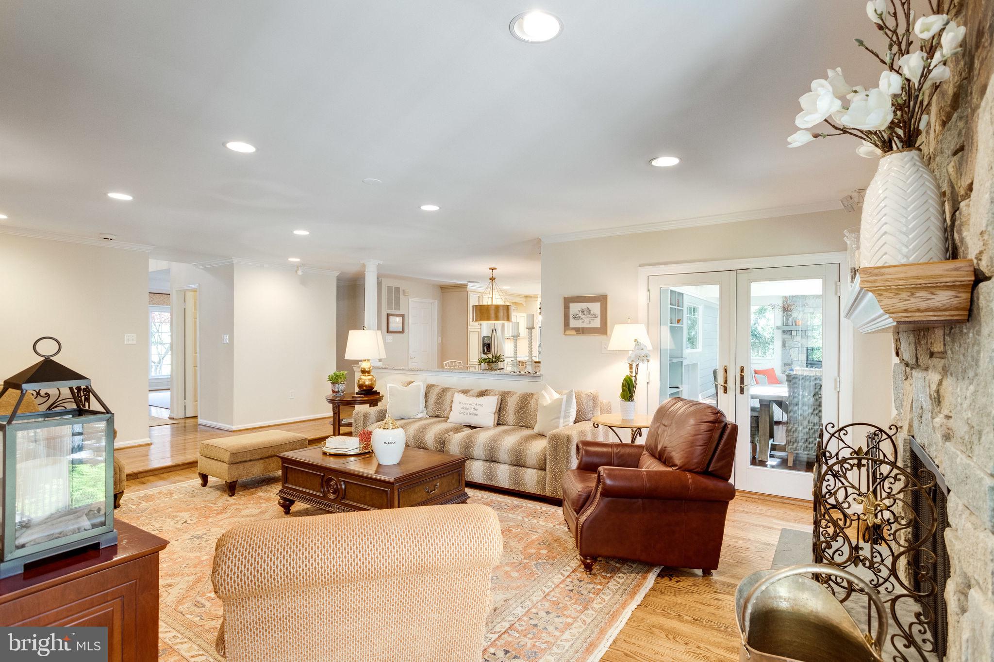 LANGLEY OAKS - Residential