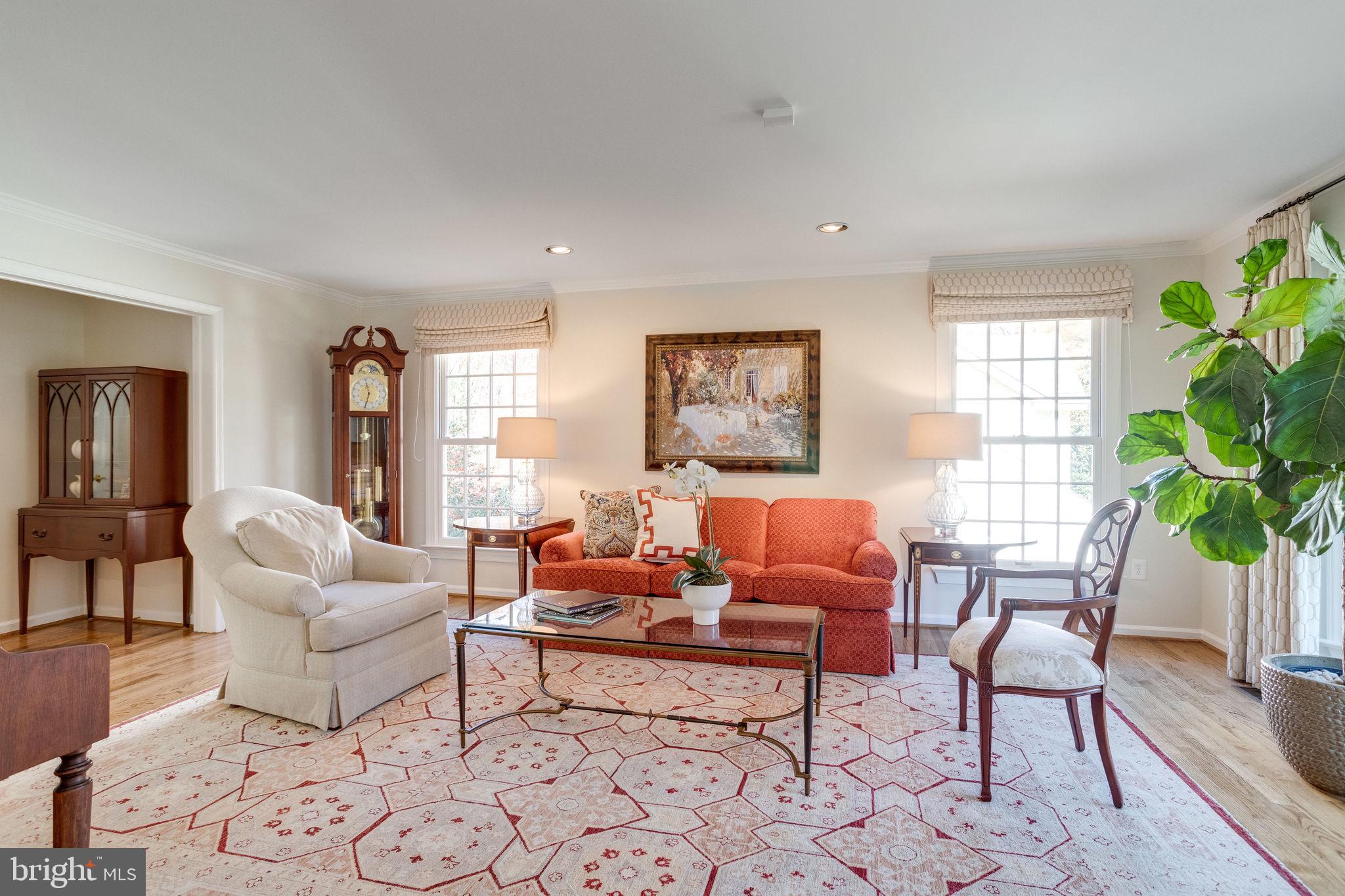 LANGLEY OAKS - Residential