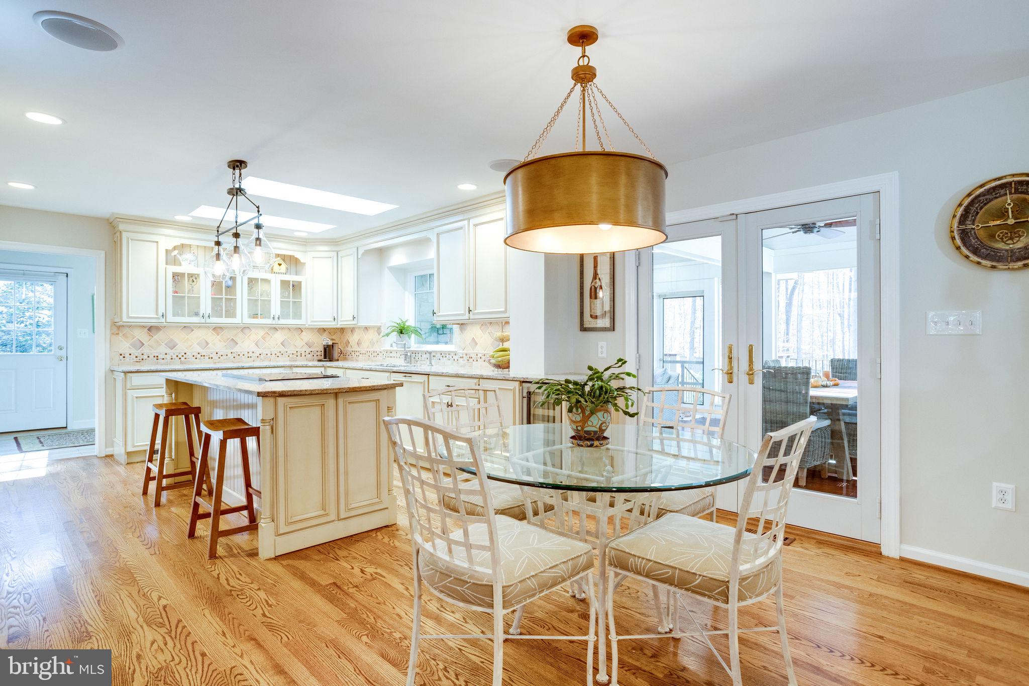 LANGLEY OAKS - Residential