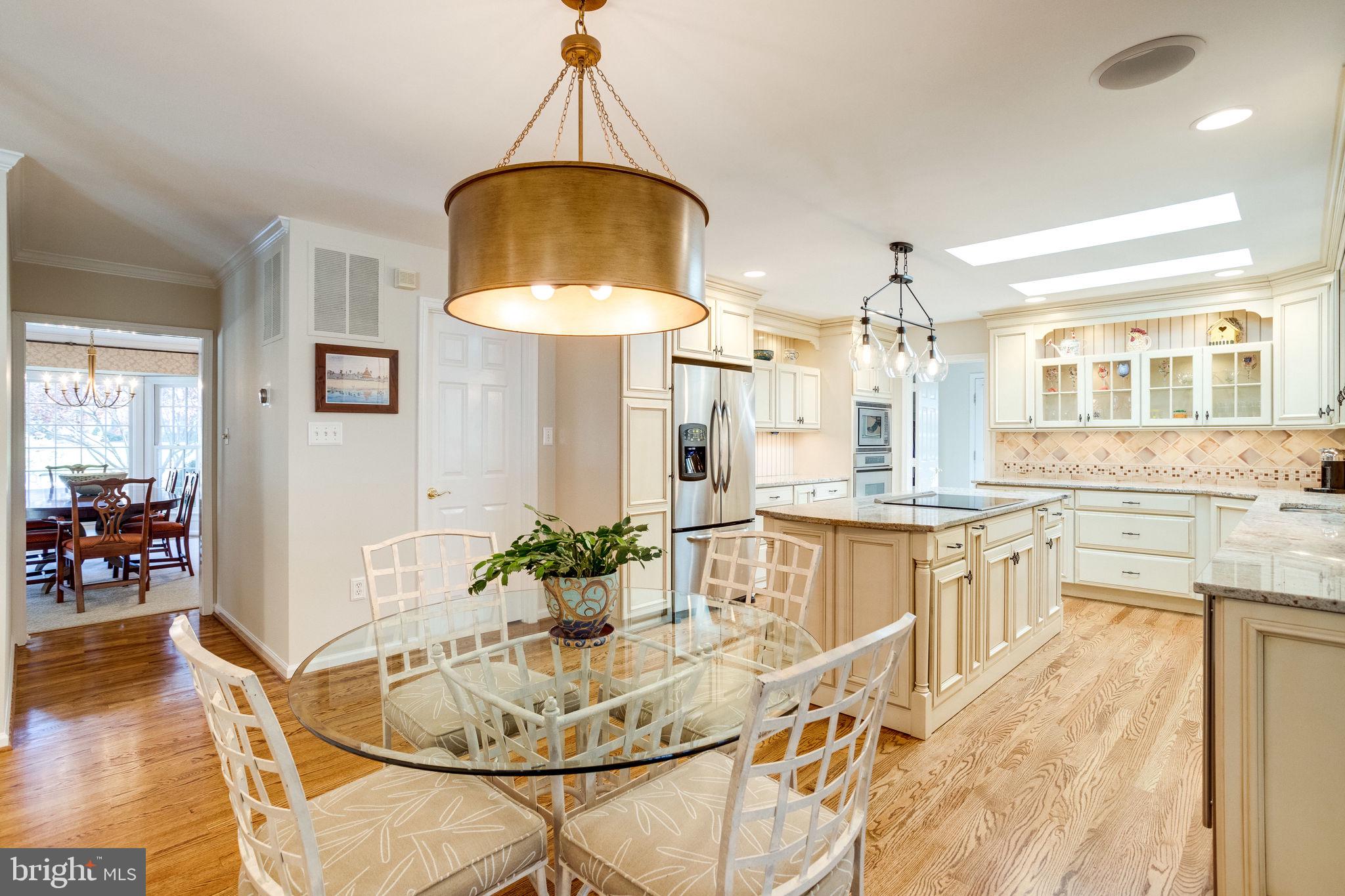 LANGLEY OAKS - Residential